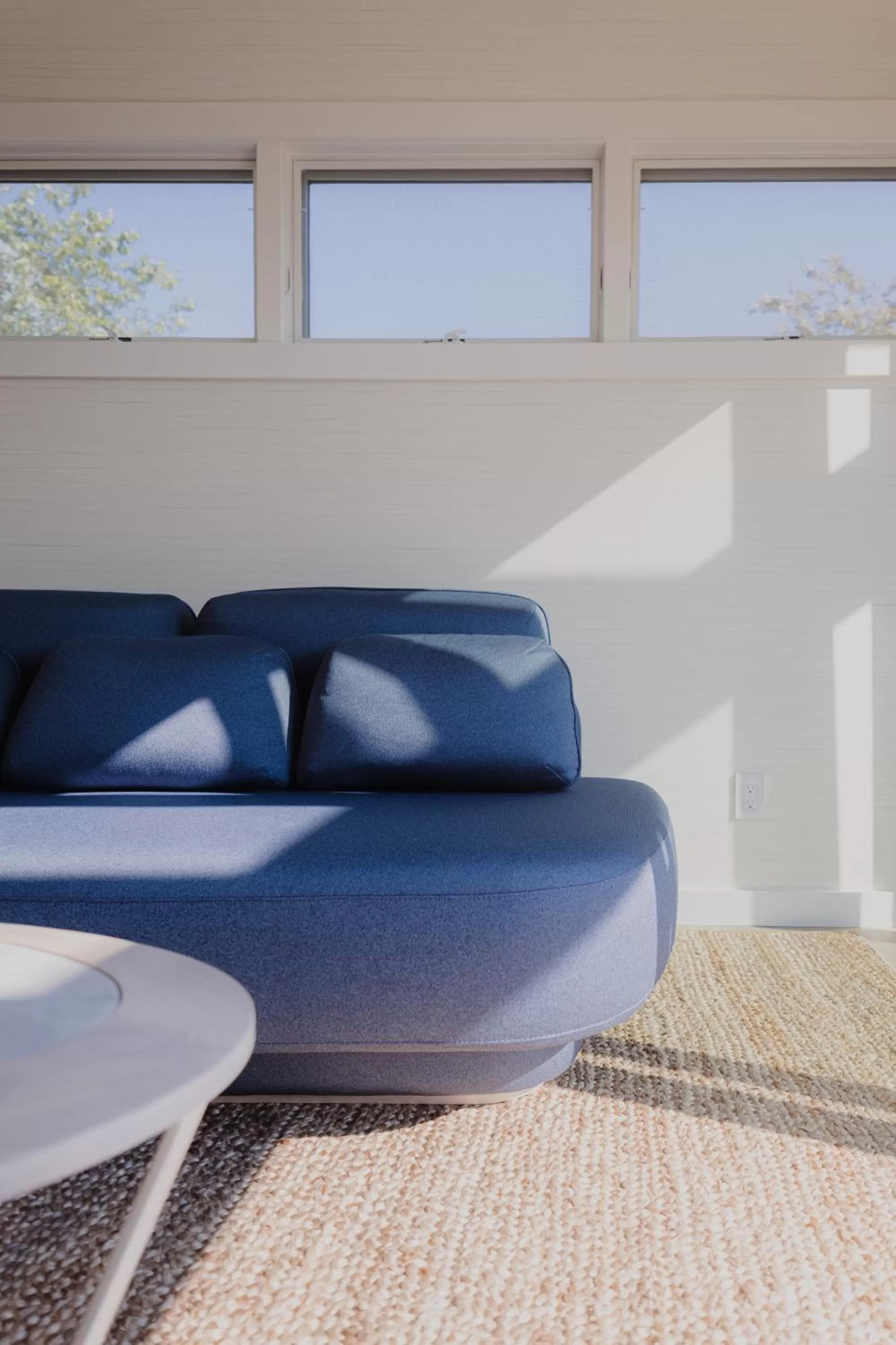 Seating area in The Shoals Suites & Slips