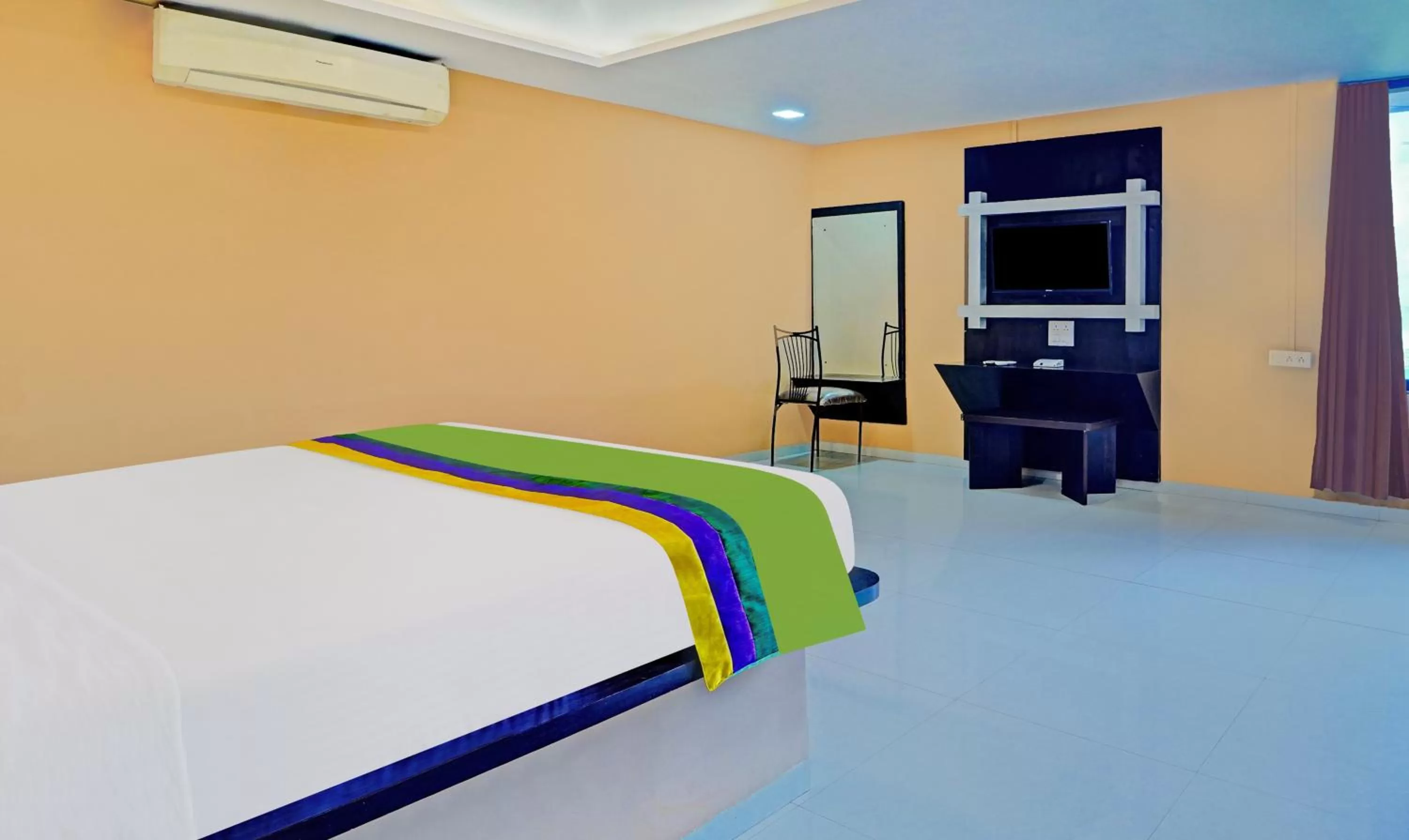 Bedroom, Bed in Treebo Vhyomaan Resort