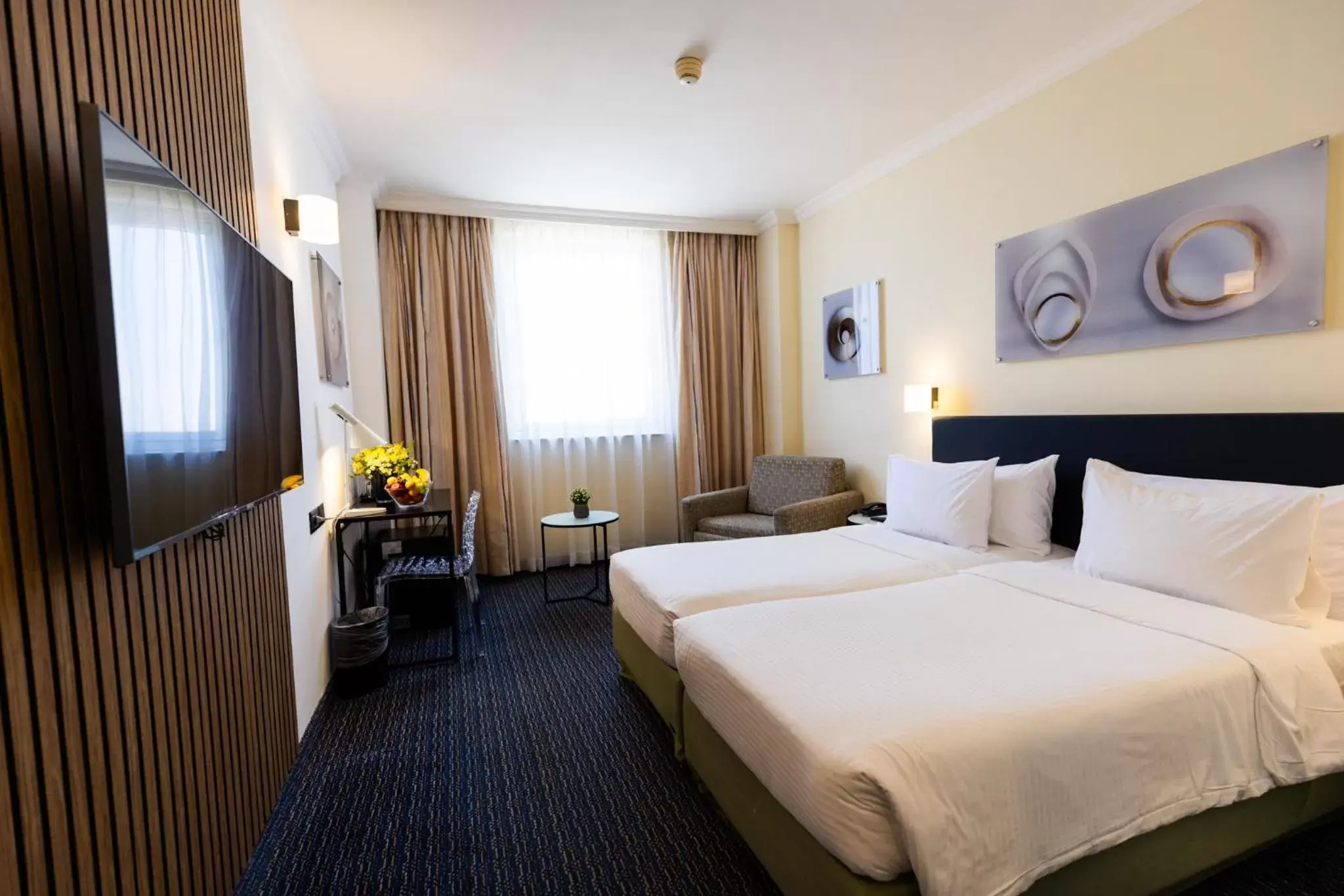 Bedroom, Bed in Grand Beach Hotel