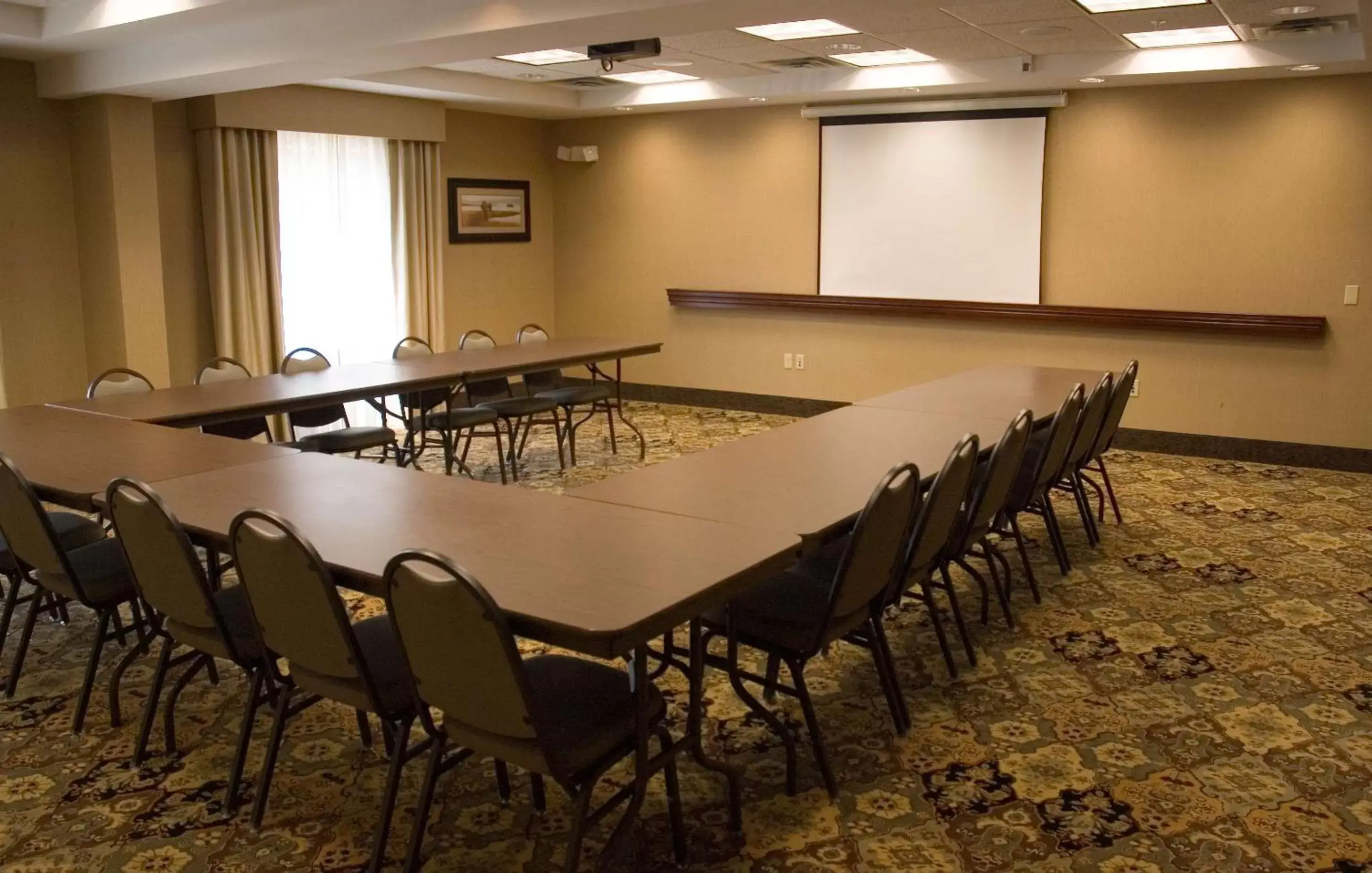 Meeting/conference room in Hampton Inn & Suites Lino Lakes
