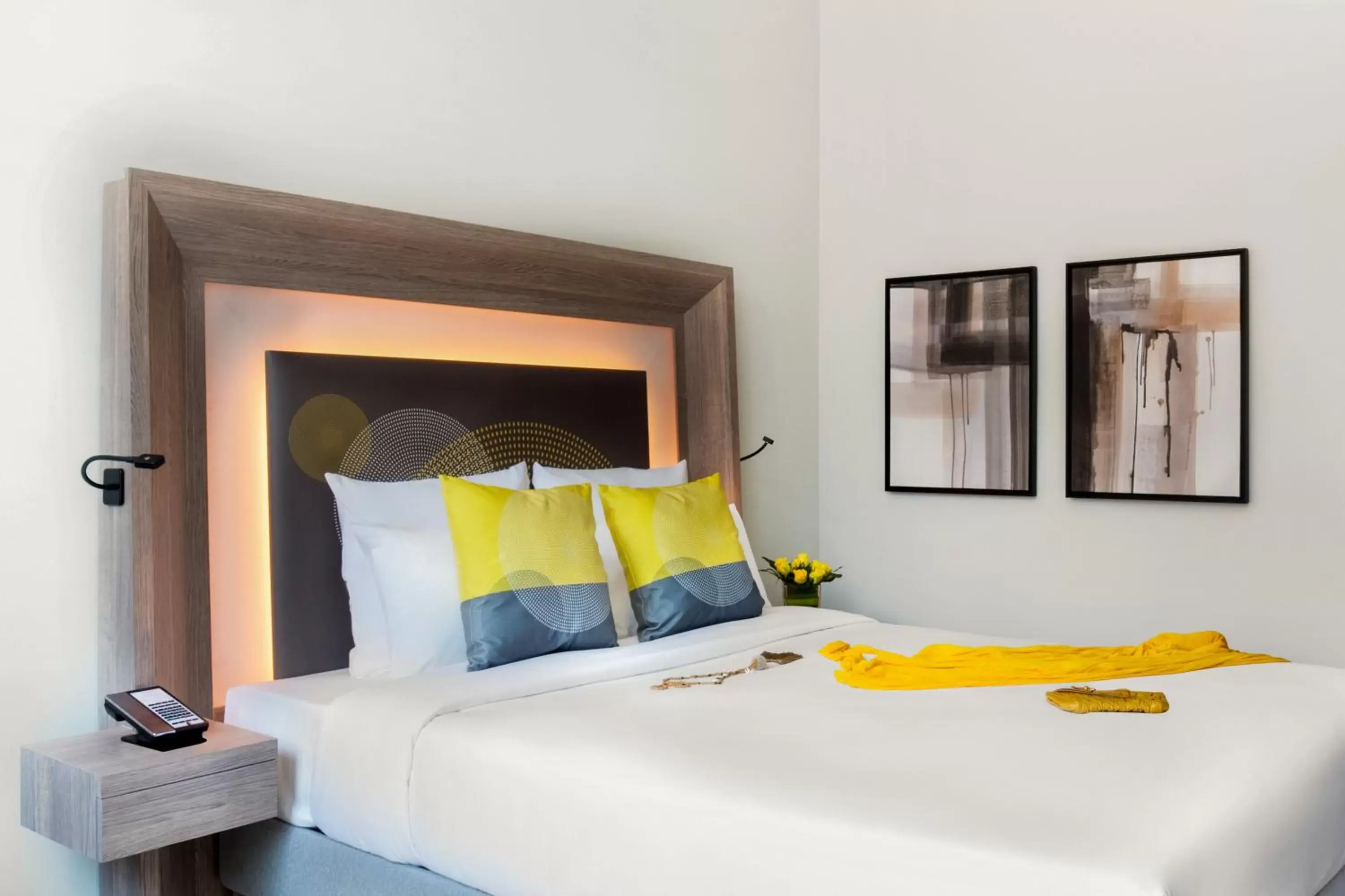 Bedroom, Bed in Novotel Bur Dubai - Healthcare City