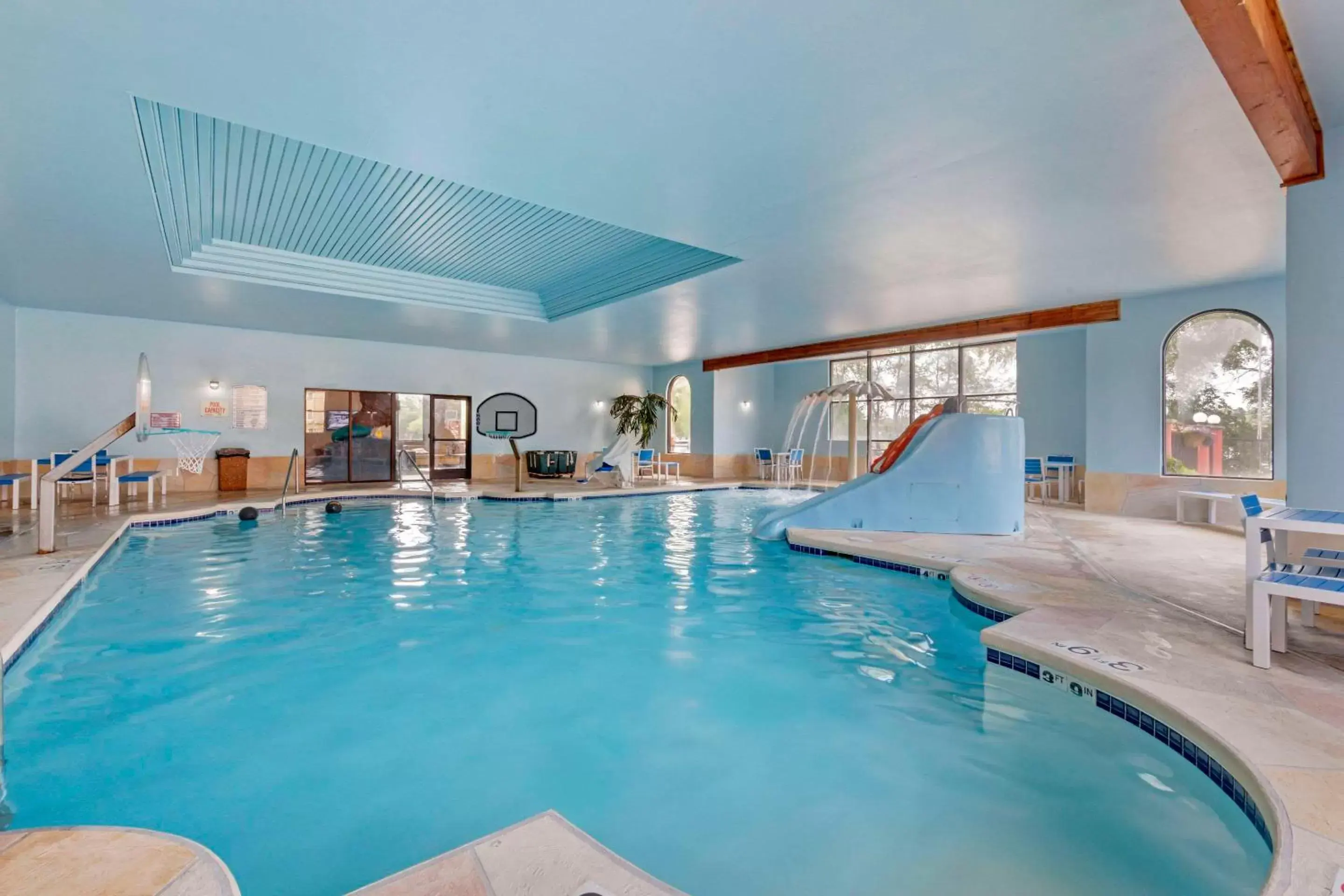 Swimming Pool in Atlantis Family Waterpark Hotel