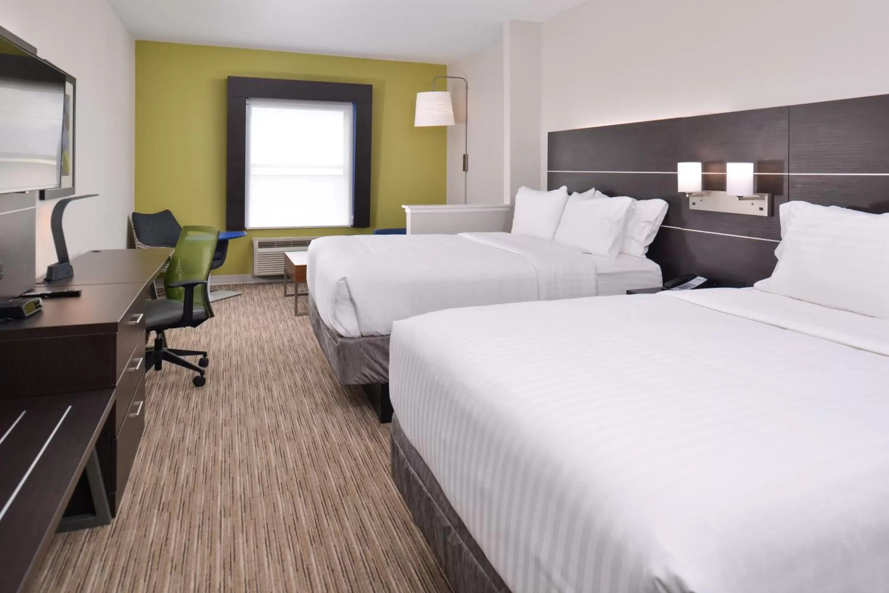 Photo of the whole room, Bed in Holiday Inn Express & Suites Corpus Christi-N Padre Island, an IHG Hotel