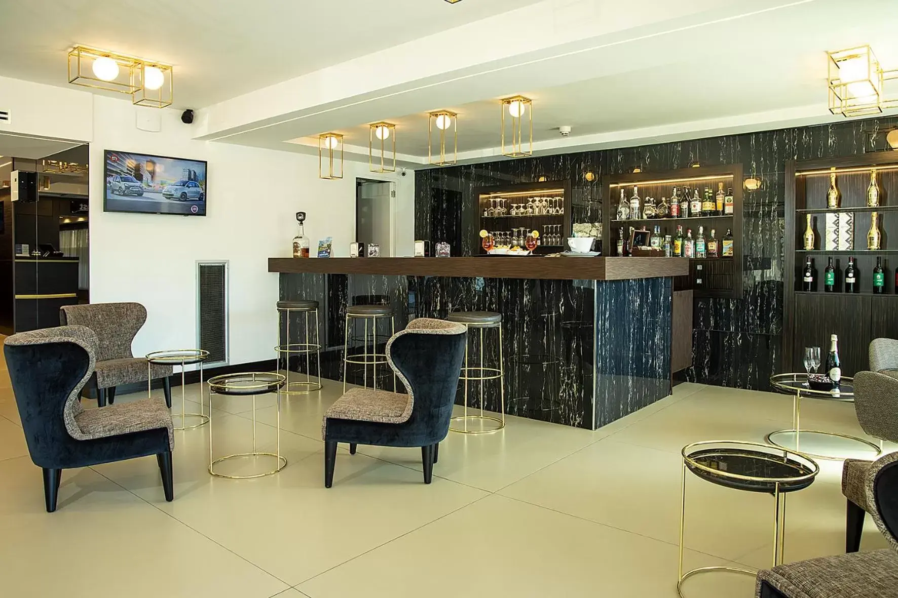 Lounge or bar, Lounge/Bar in Best Western JFK Hotel