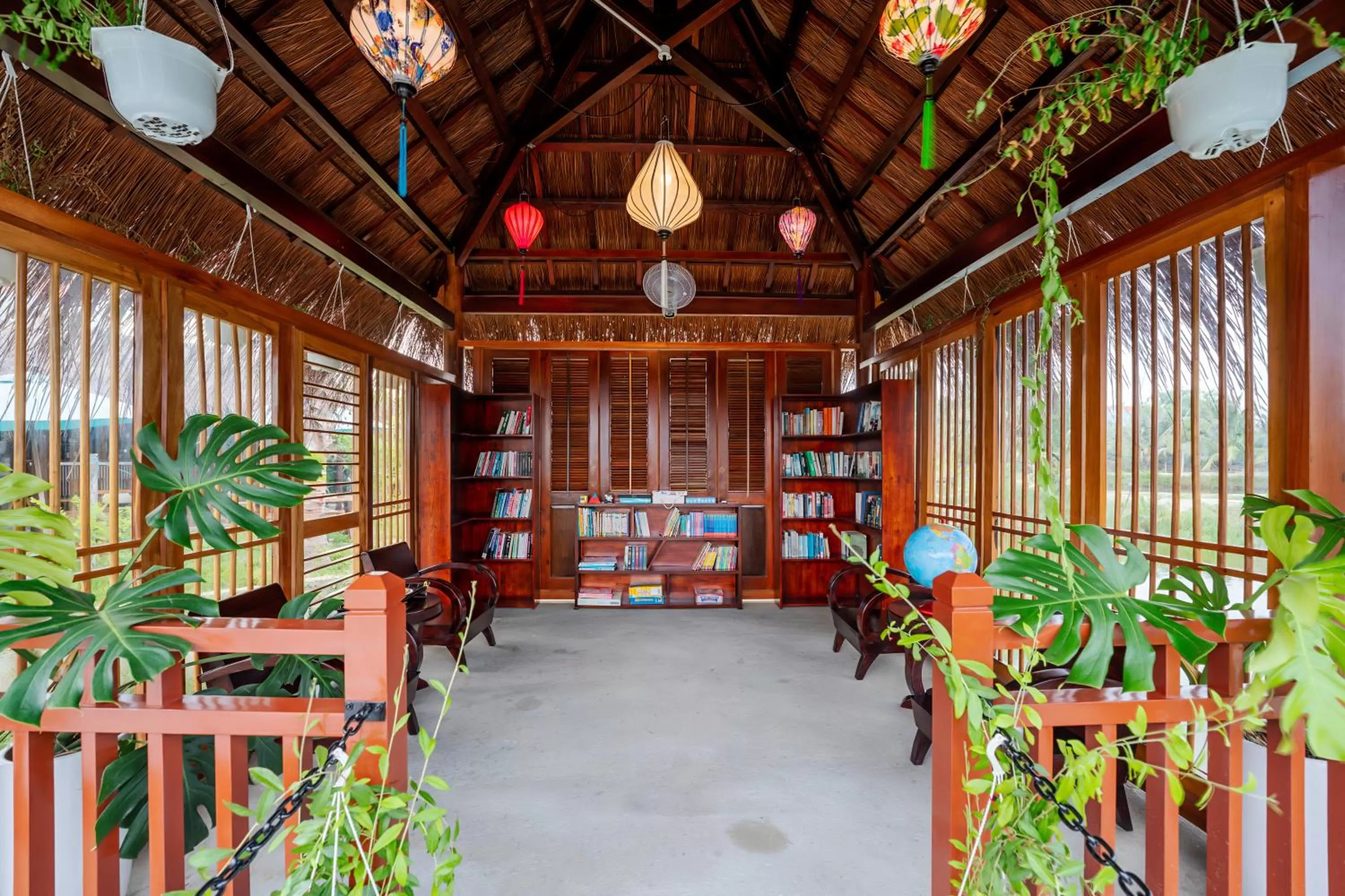 Library in ZEN RETREAT HOI AN