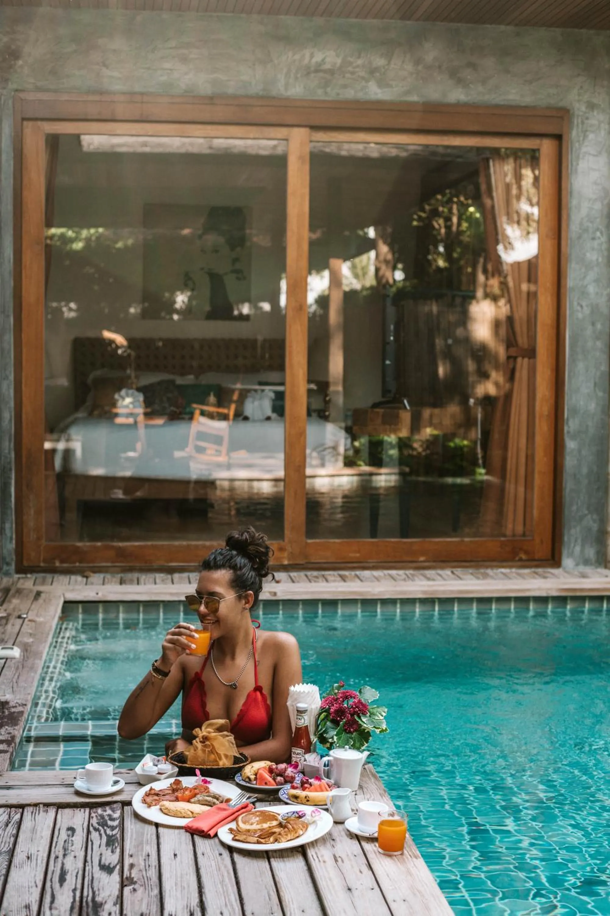 Guests in Tango Luxe Beach Villa, Koh Samui