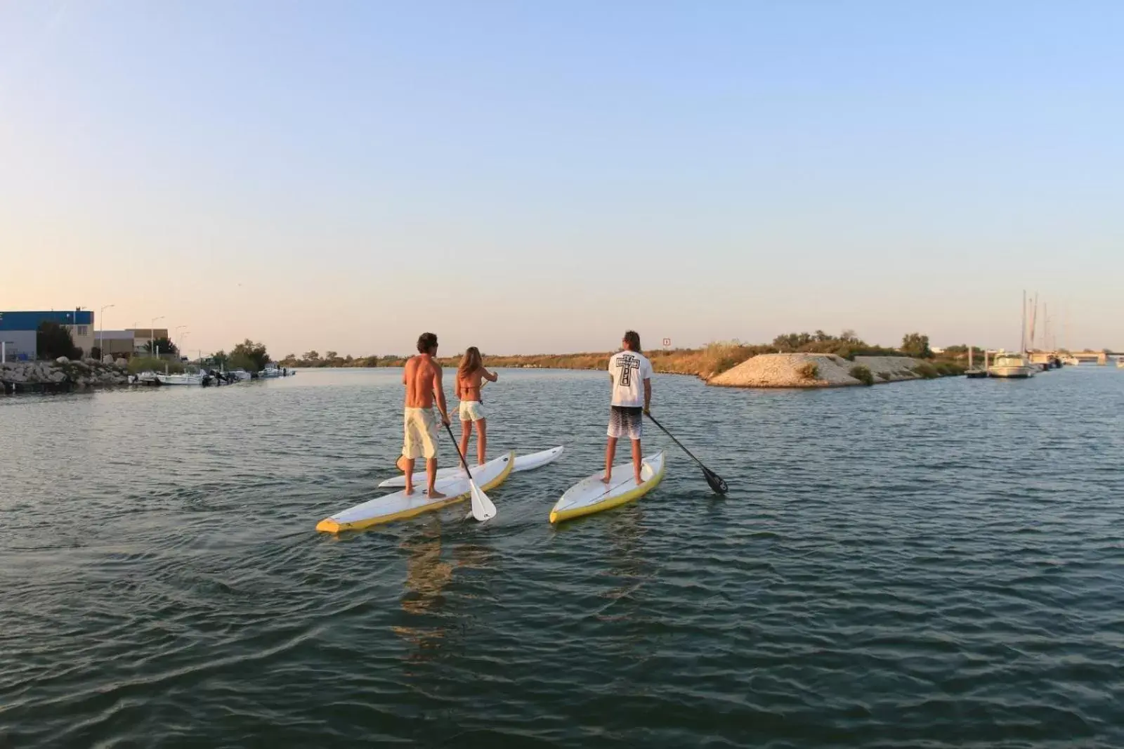 People, Canoeing in Hôtel Café Miramar