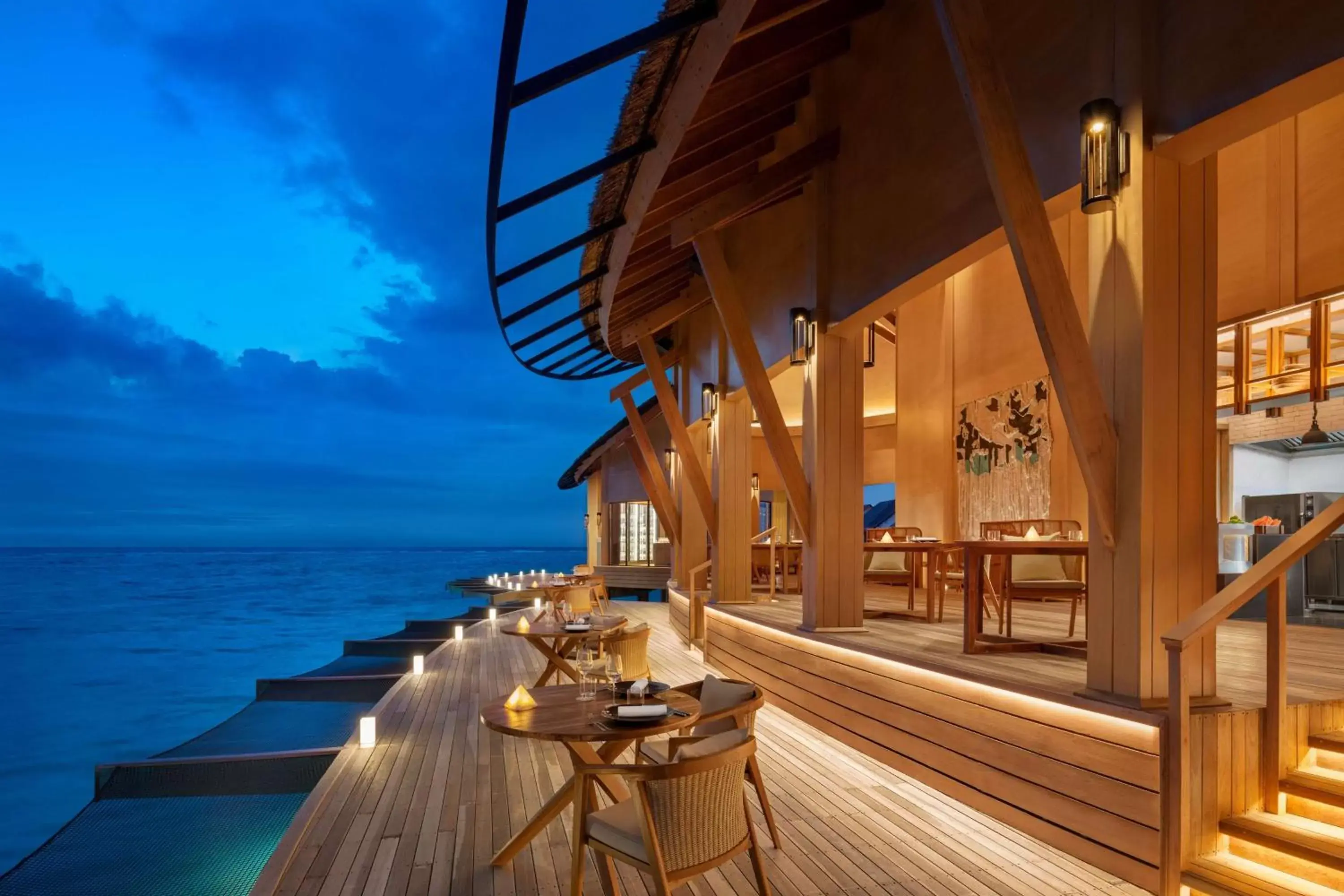 Restaurant/places to eat in Hilton Maldives Amingiri Resort & Spa