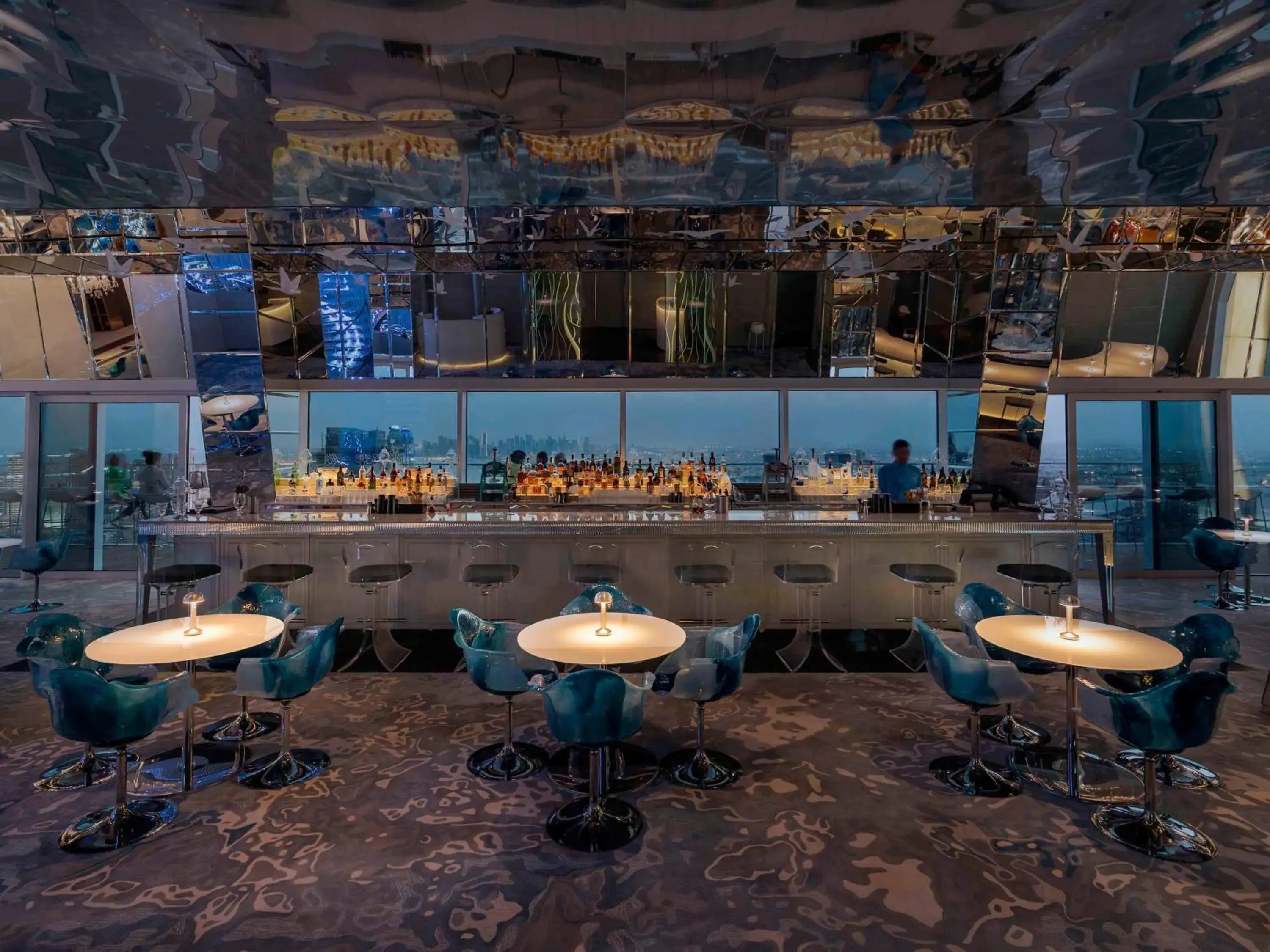 Lounge or bar, Restaurant/Places to Eat in Fairmont Doha