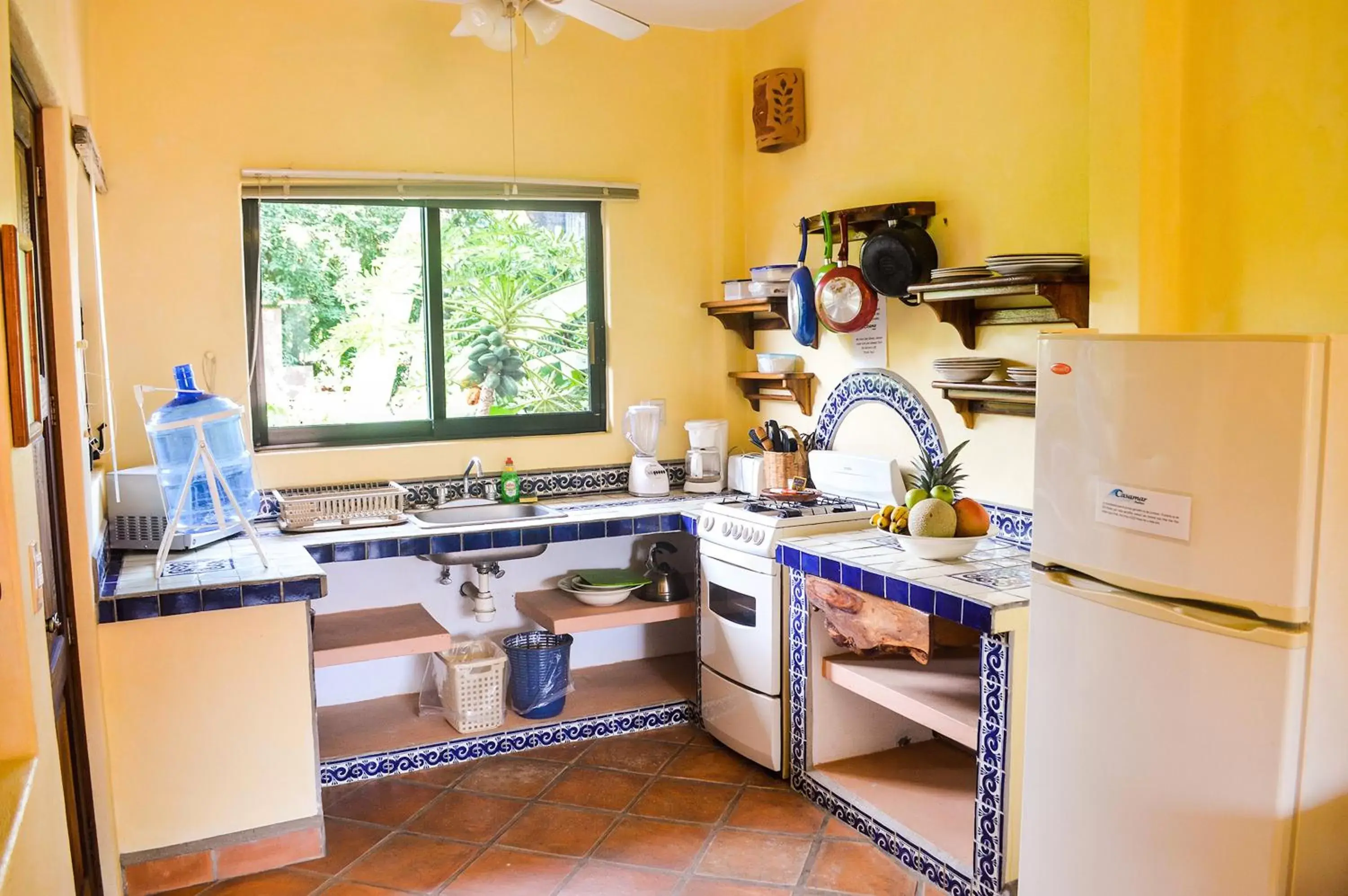 Kitchen or kitchenette, Kitchen/Kitchenette in Hotel Casamar Suites