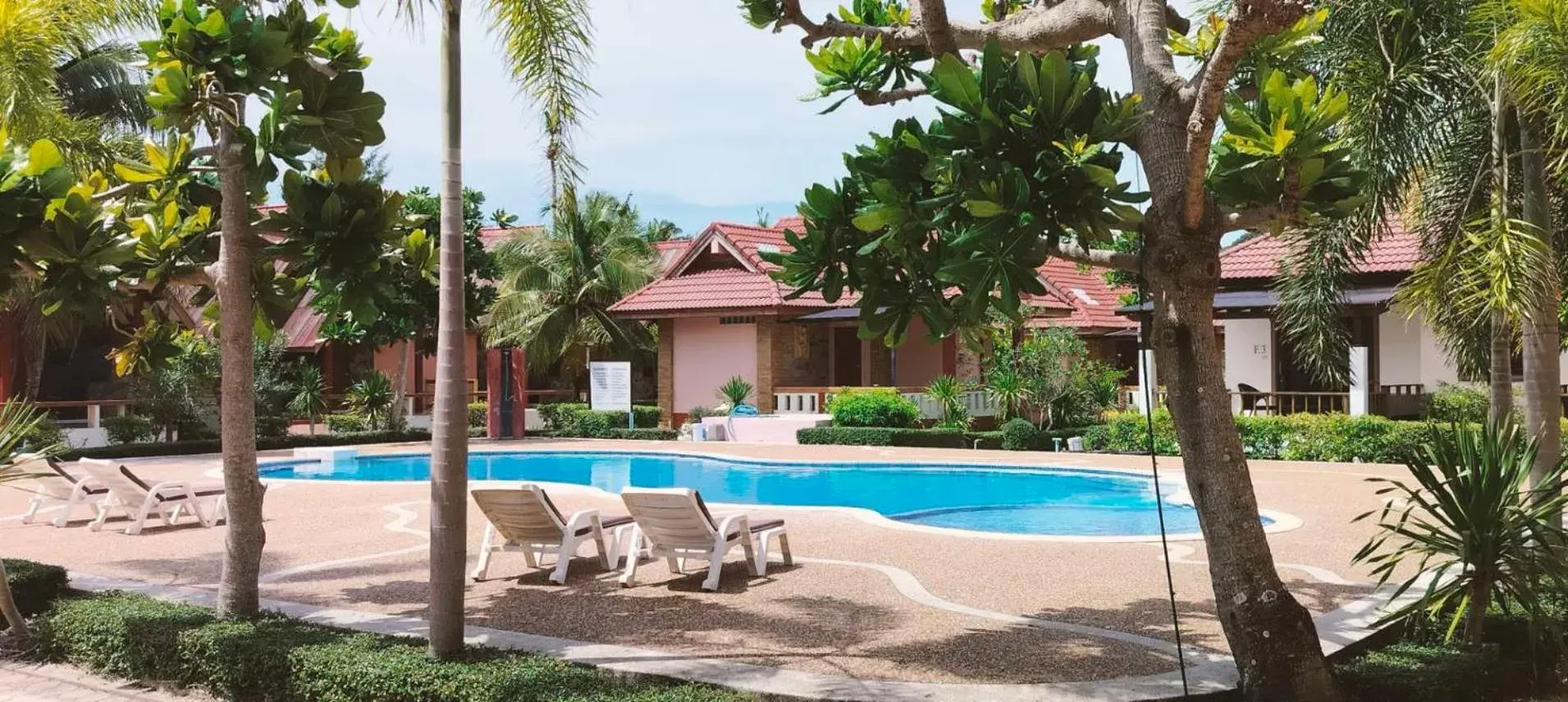 Swimming Pool in D.R. Lanta Bay Resort