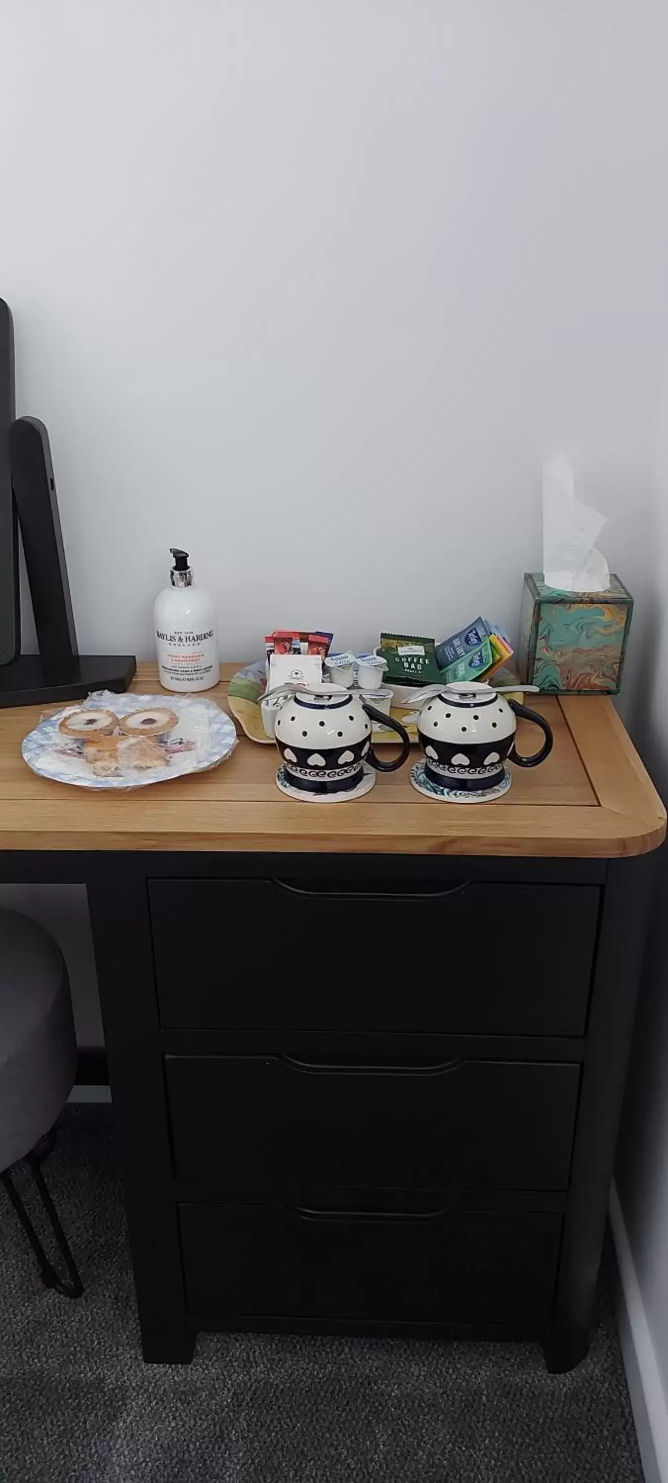 Coffee/tea facilities in Trentham House