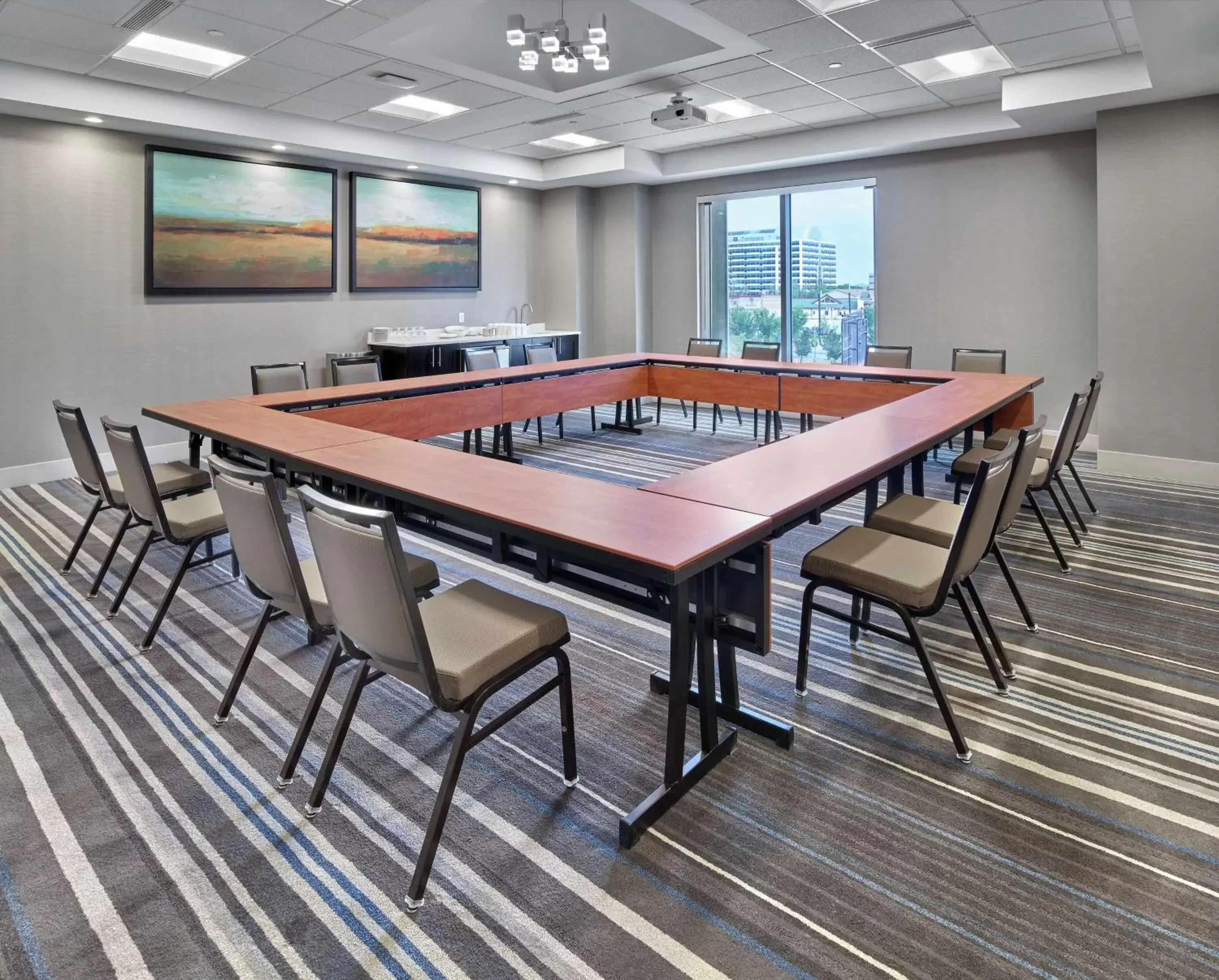 Meeting/conference room in DoubleTree by Hilton Edmonton Downtown