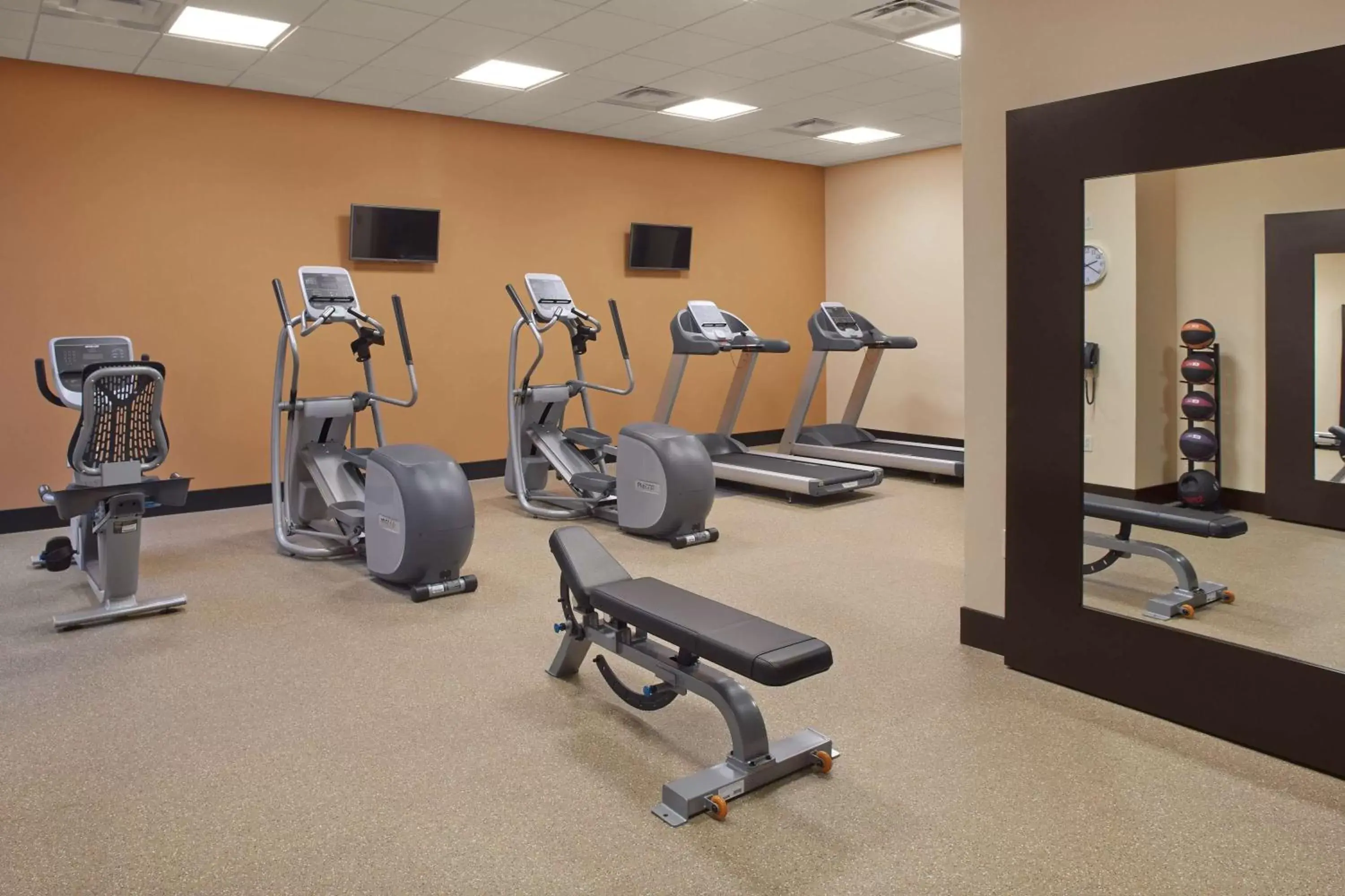 Fitness centre/facilities, Fitness Center/Facilities in Hilton Garden Inn Akron