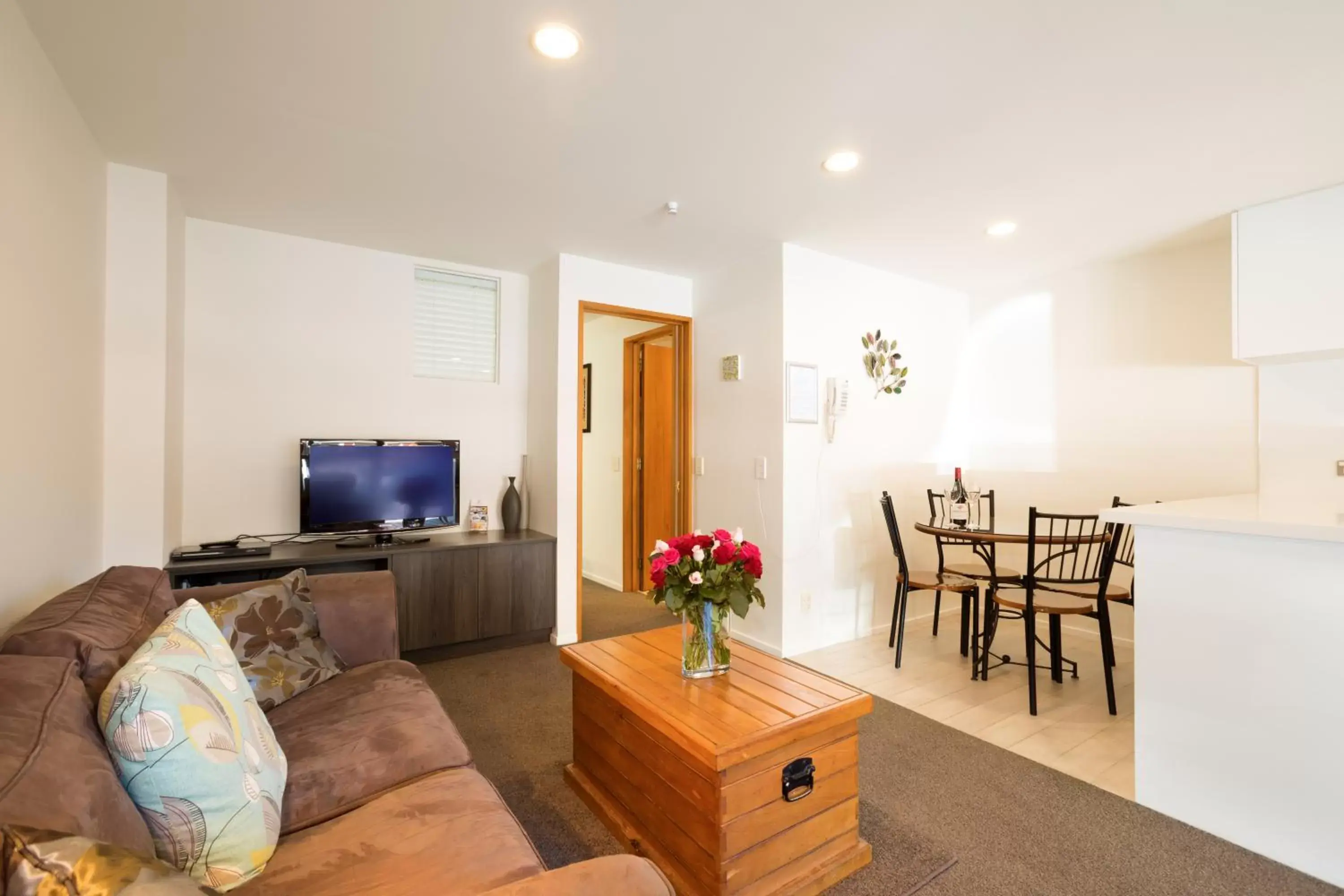 Living room, TV/Entertainment Center in Cranbury Court Apartments