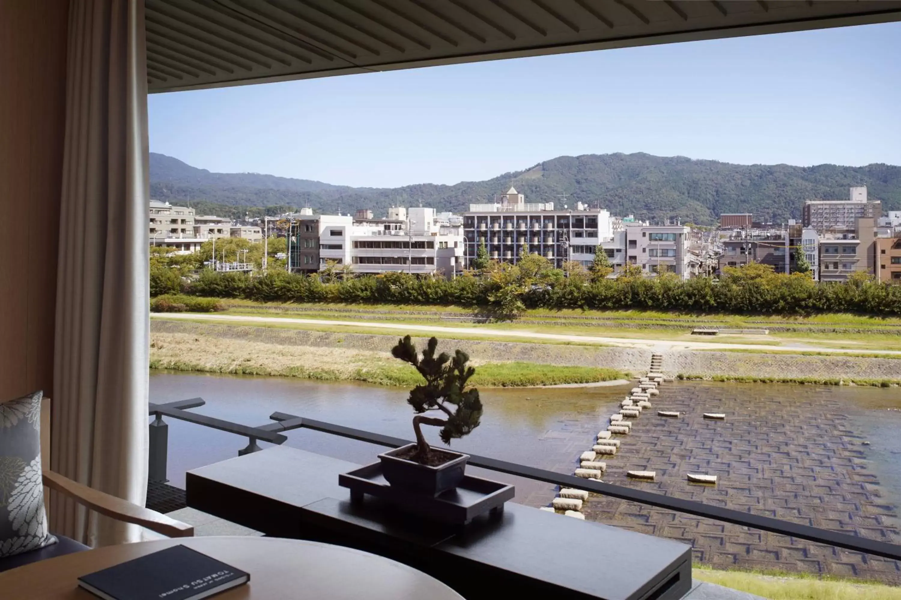 Photo of the whole room in The Ritz-Carlton Kyoto