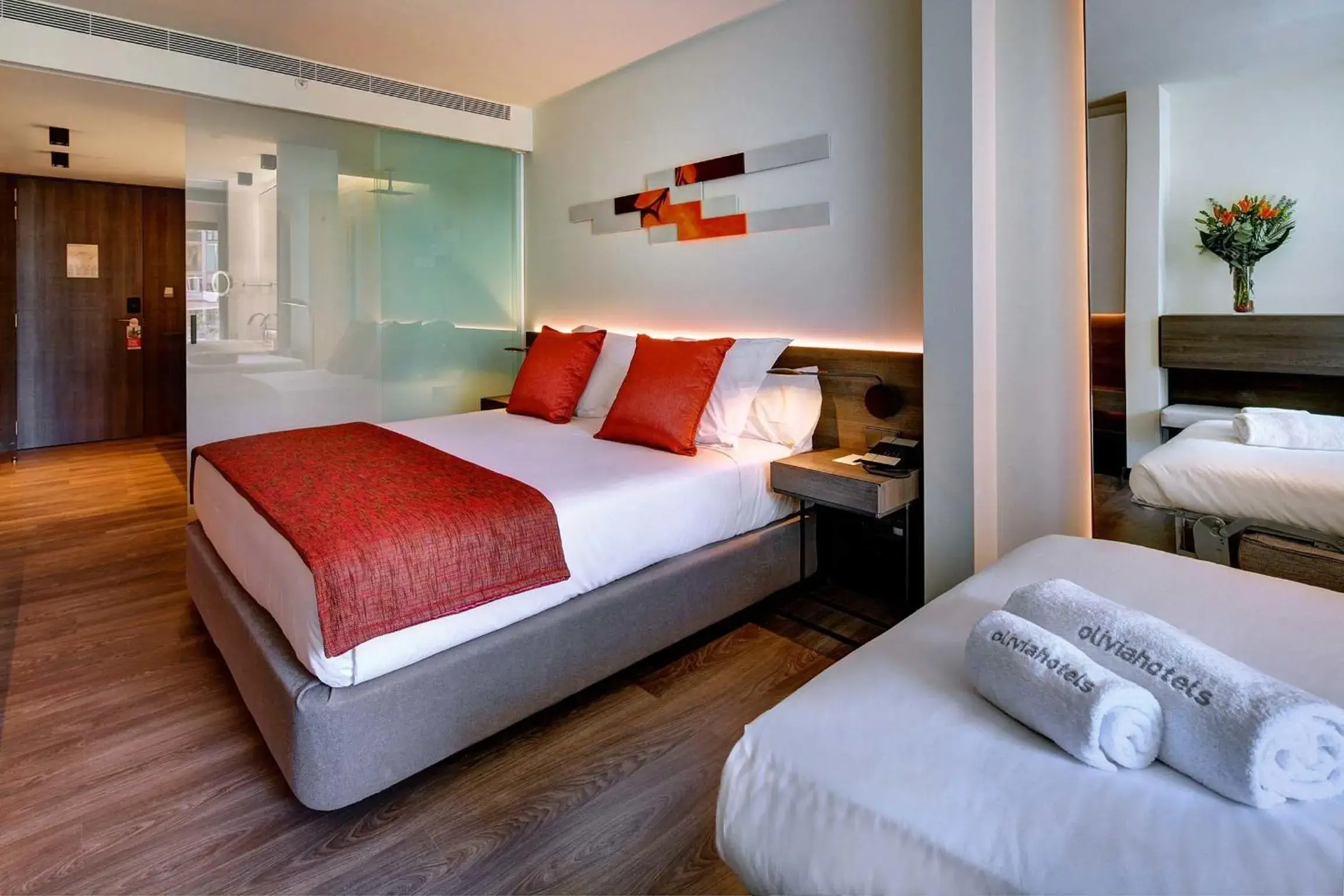 Photo of the whole room, Bed in Olivia Balmes Hotel