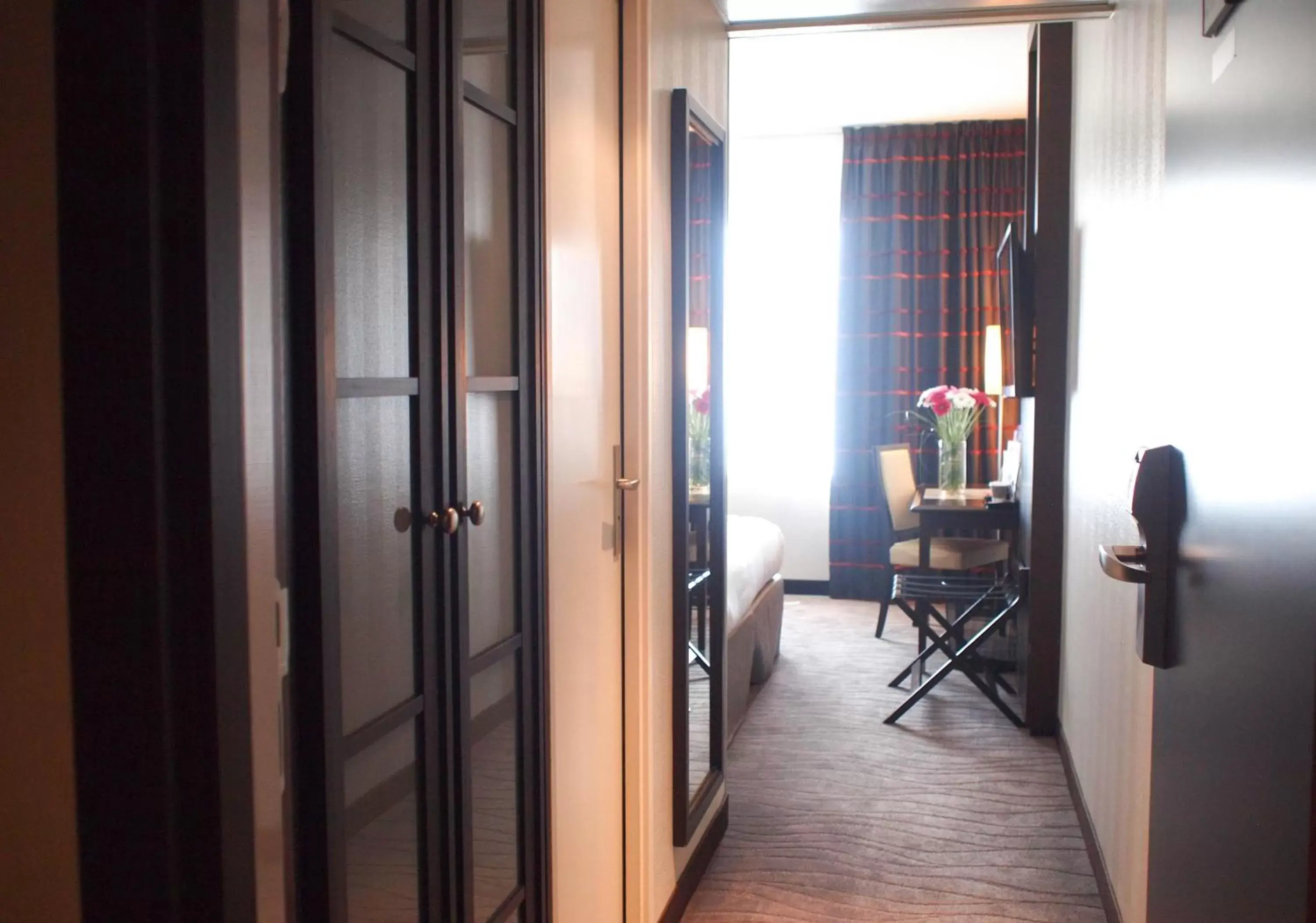 Bedroom, Seating Area in Mercure Angers Centre Gare