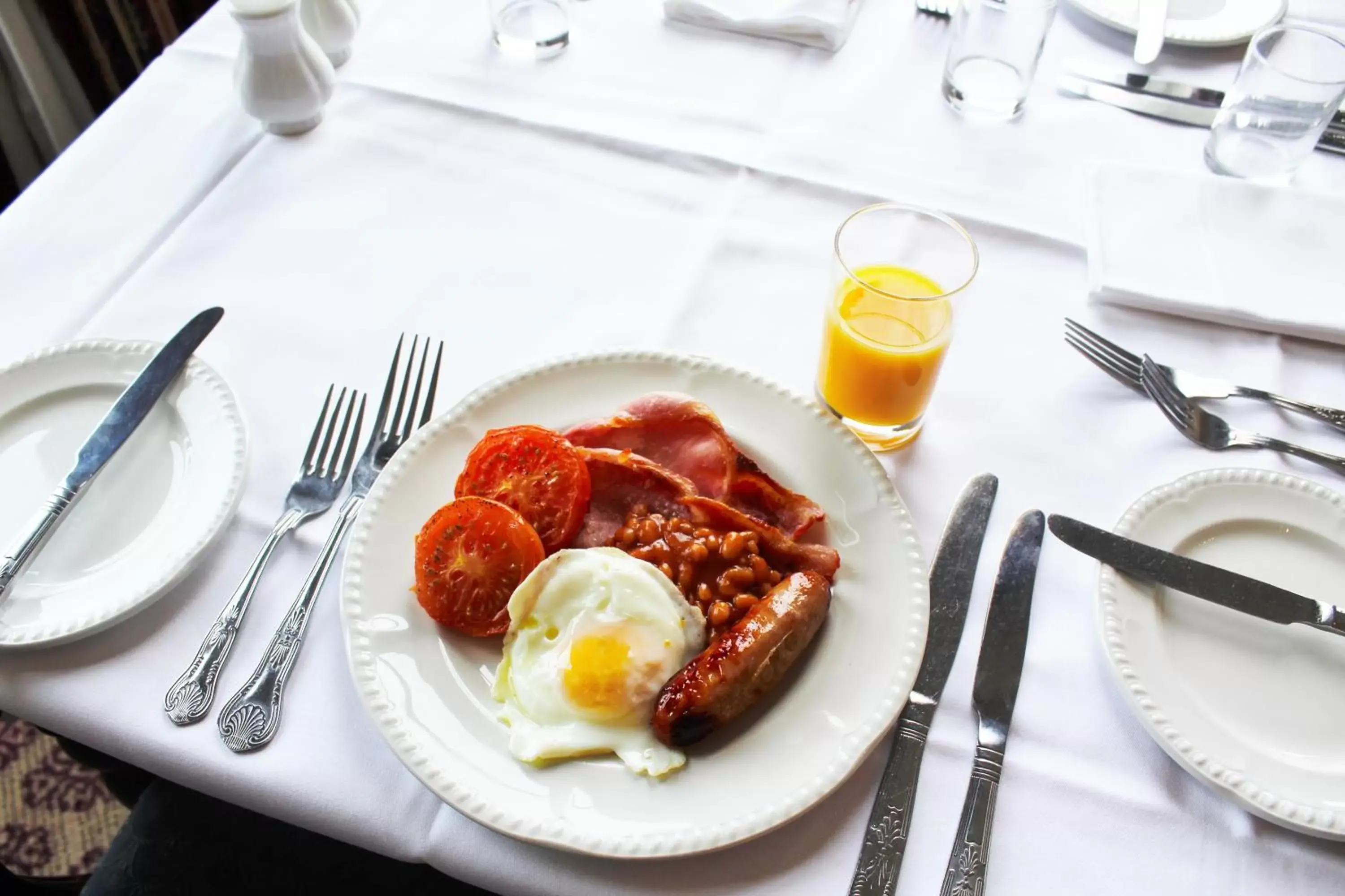 Breakfast in Legacy Hotel Victoria