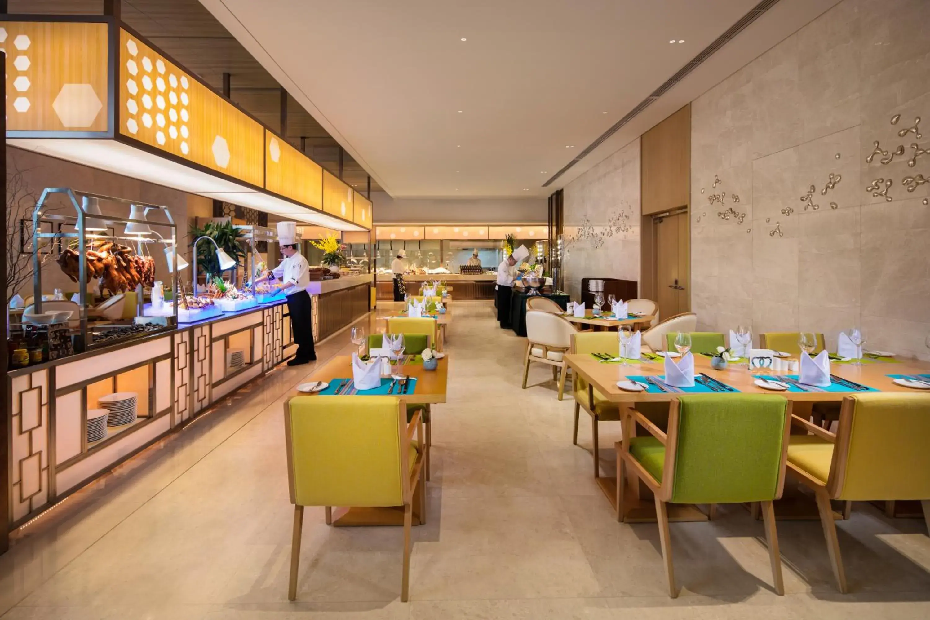 Breakfast, Restaurant/Places to Eat in Holiday Inn Tianjin Xiqing, an IHG Hotel