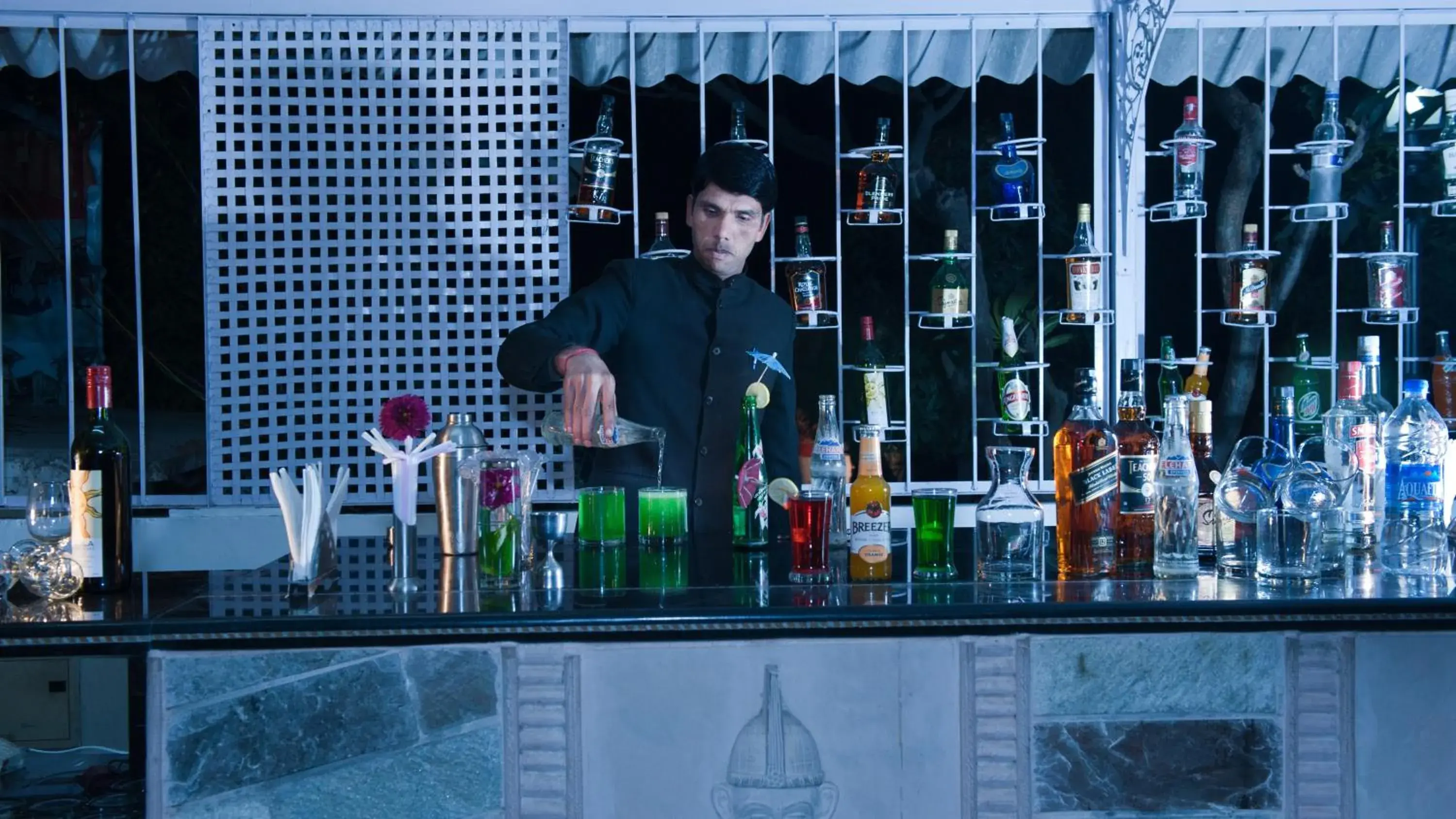 Lounge or bar in Hari Mahal Palace by Pachar Group Lounge or bar in Hari Mahal Palace by Pachar Group