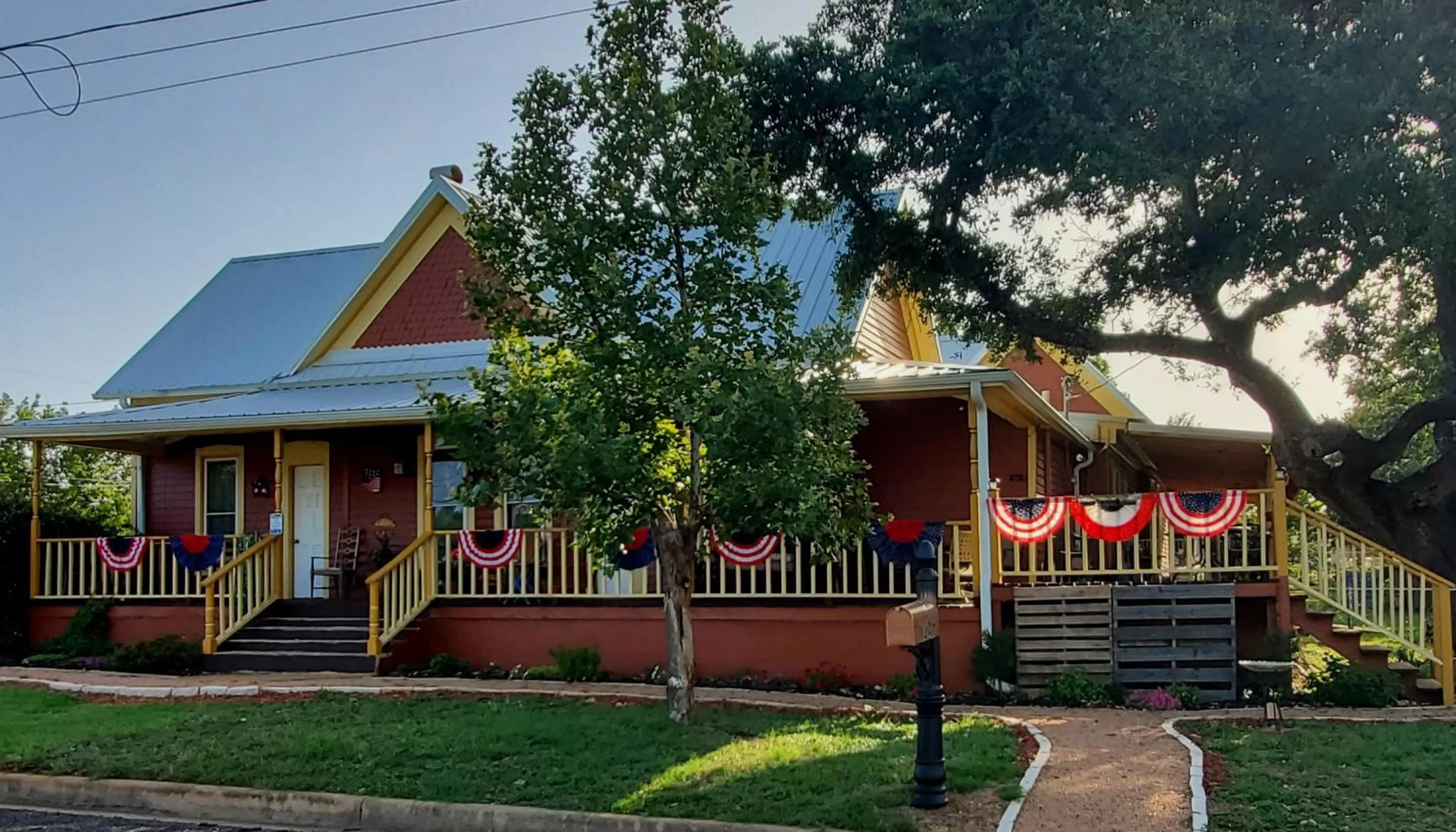 Facade/entrance, Property Building in 1890 Karcher Haus