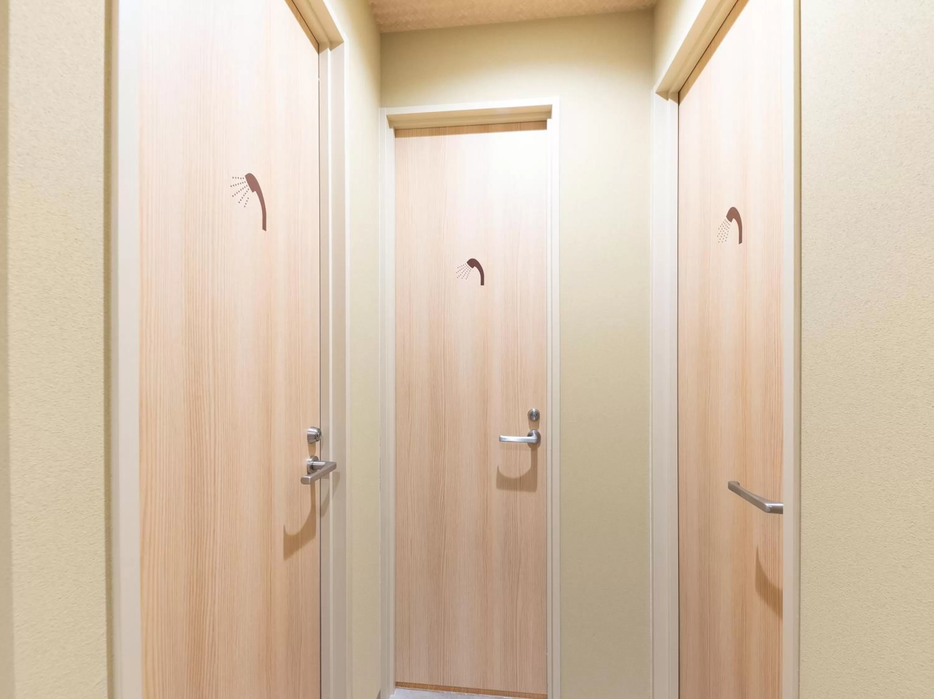 Shower in Hiromas Hotel Kura