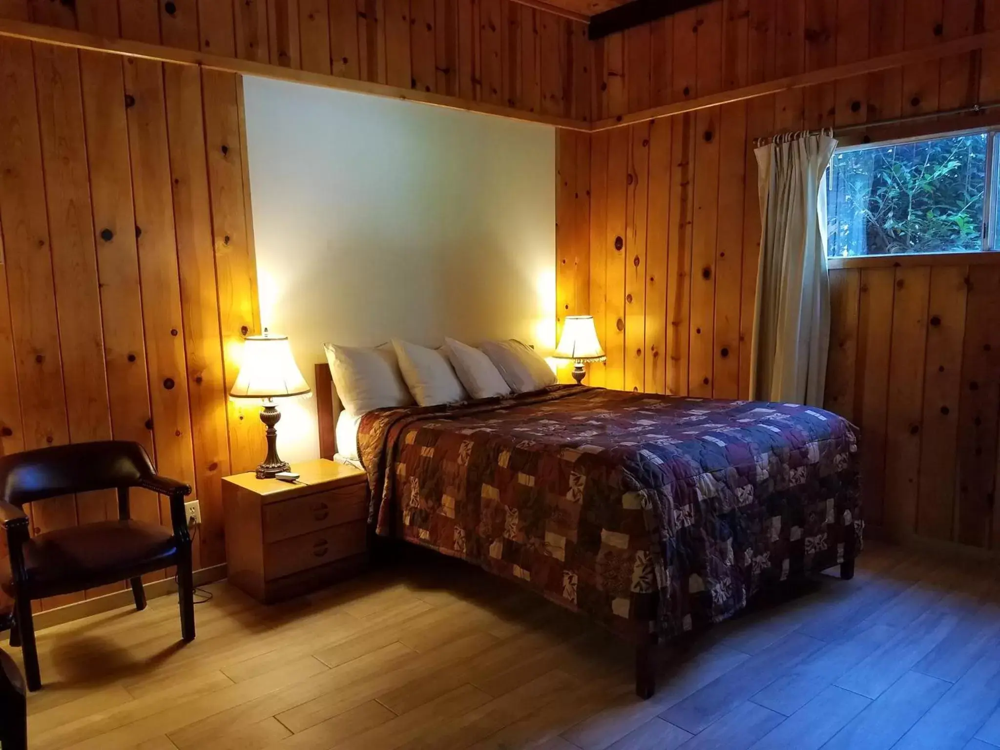 Bed in Fern River Resort