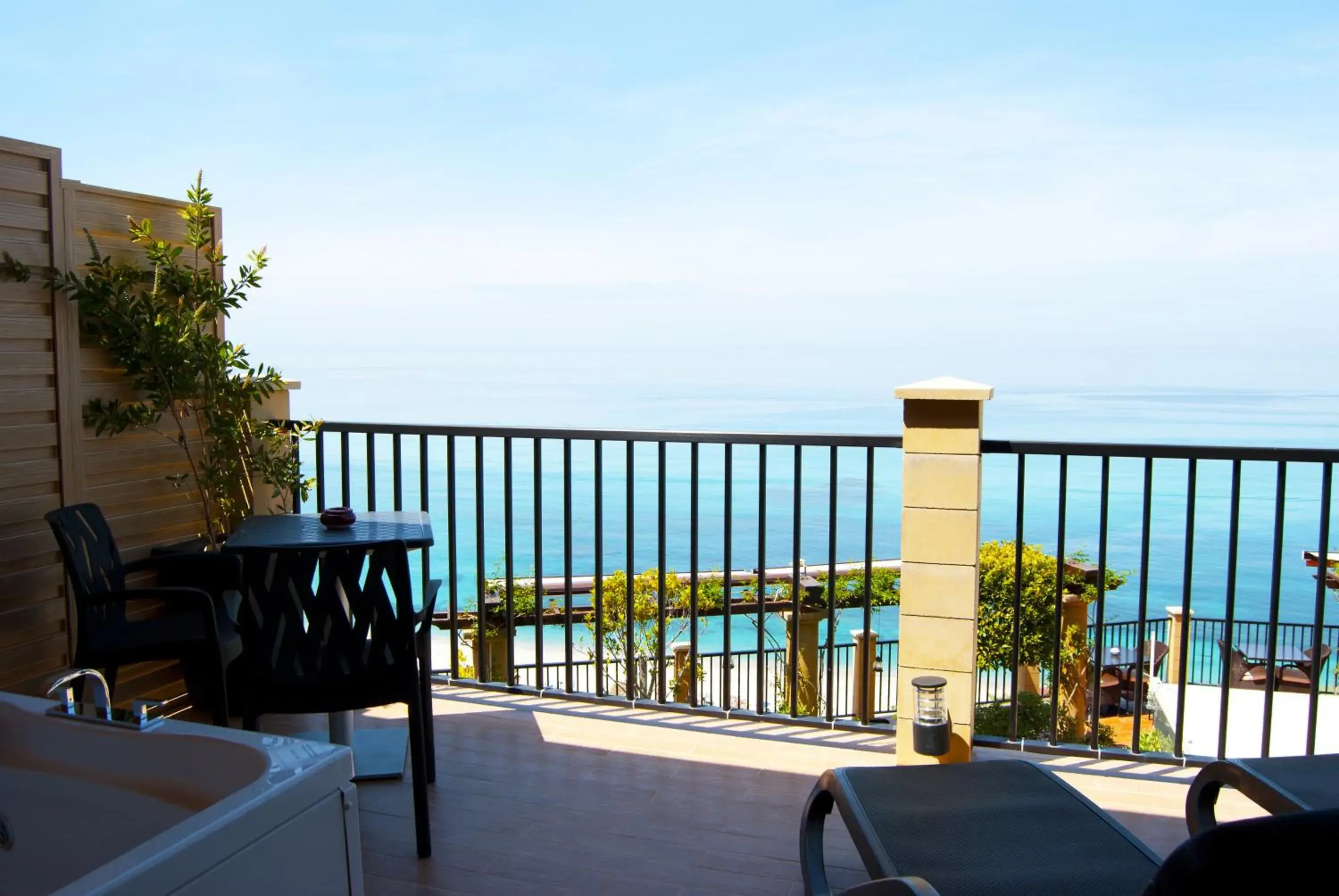 Photo of the whole room, Sea View in Hotel Rocca Della Sena