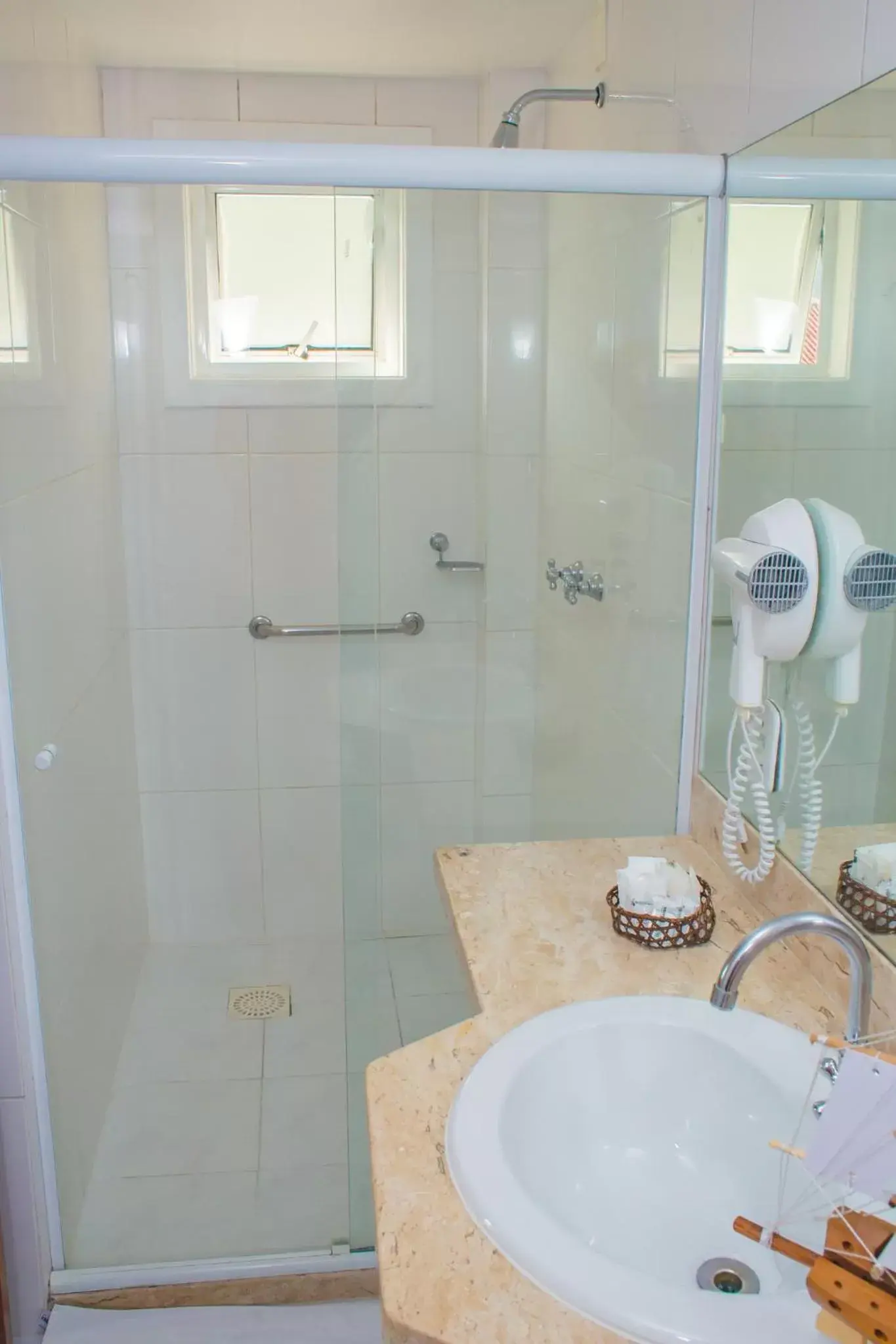 Family Room in Ocean View Hotel Family Room in Ocean View Hotel