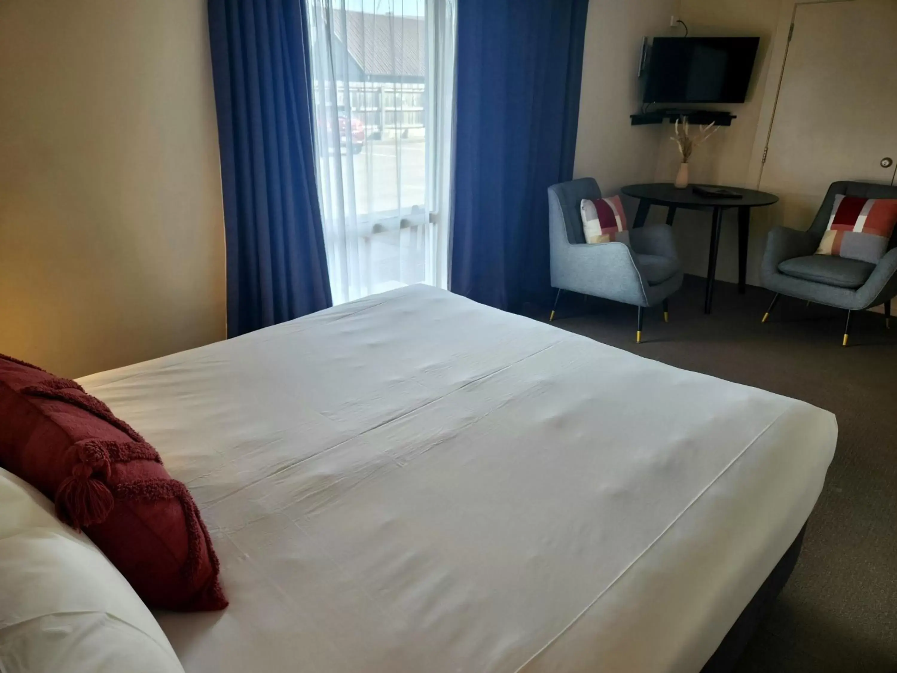 Bed in B-Ks Premier Motel Palmerston North