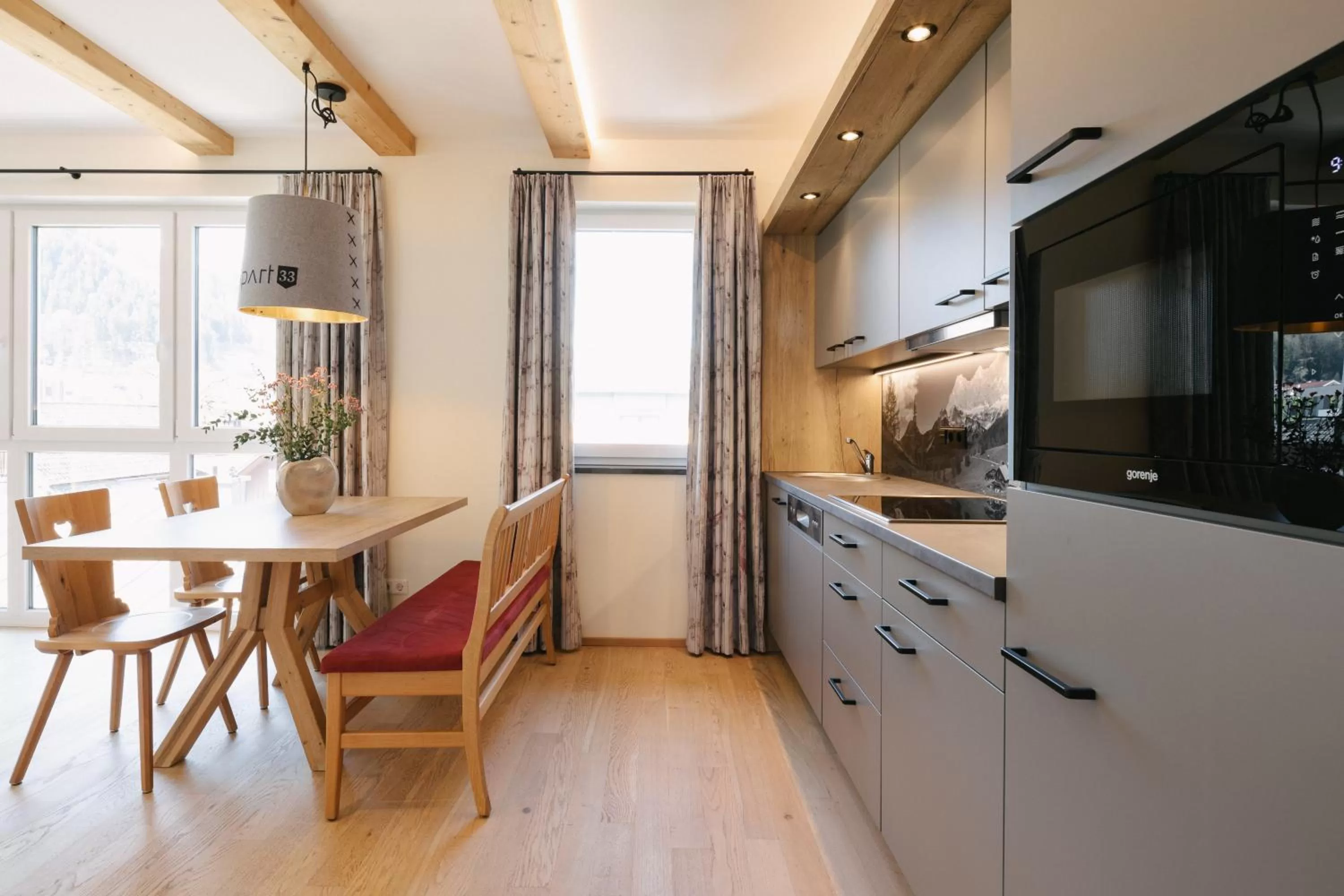 Kitchen or kitchenette, TV/Entertainment Center in Apart33 by Apart4you