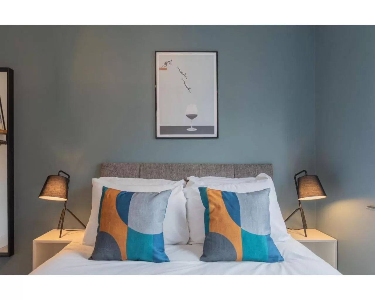 Bedroom, Bed in Central Belfast Apartments Camden Street