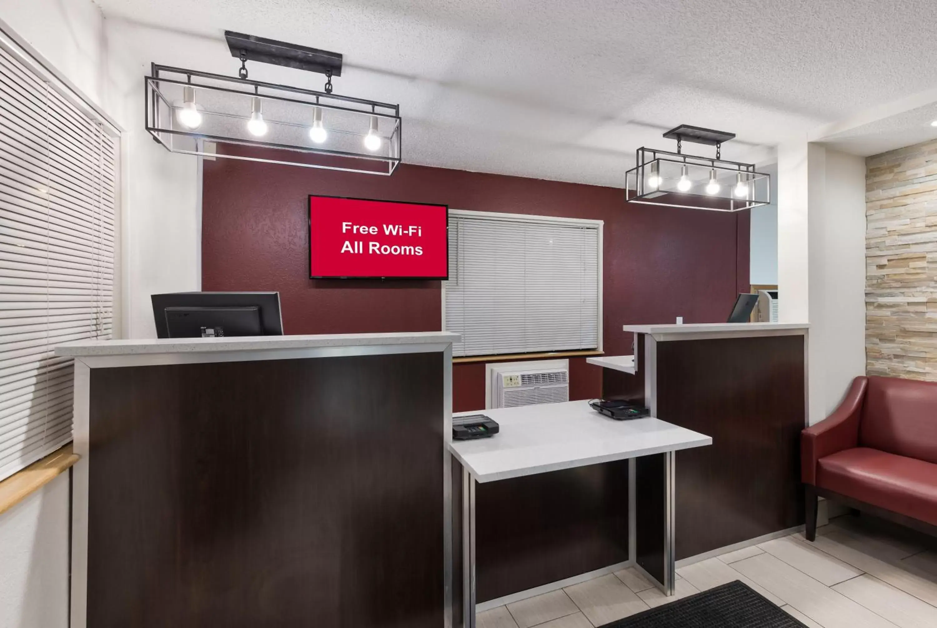 Lobby or reception in Red Roof Inn Findlay