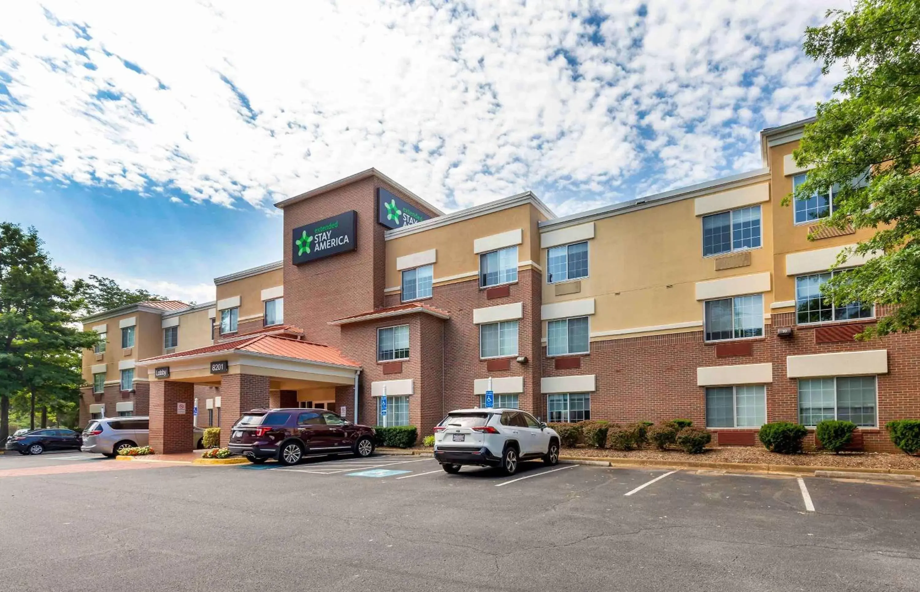 Property Building in Extended Stay America Suites - Washington, DC - Tysons Corner