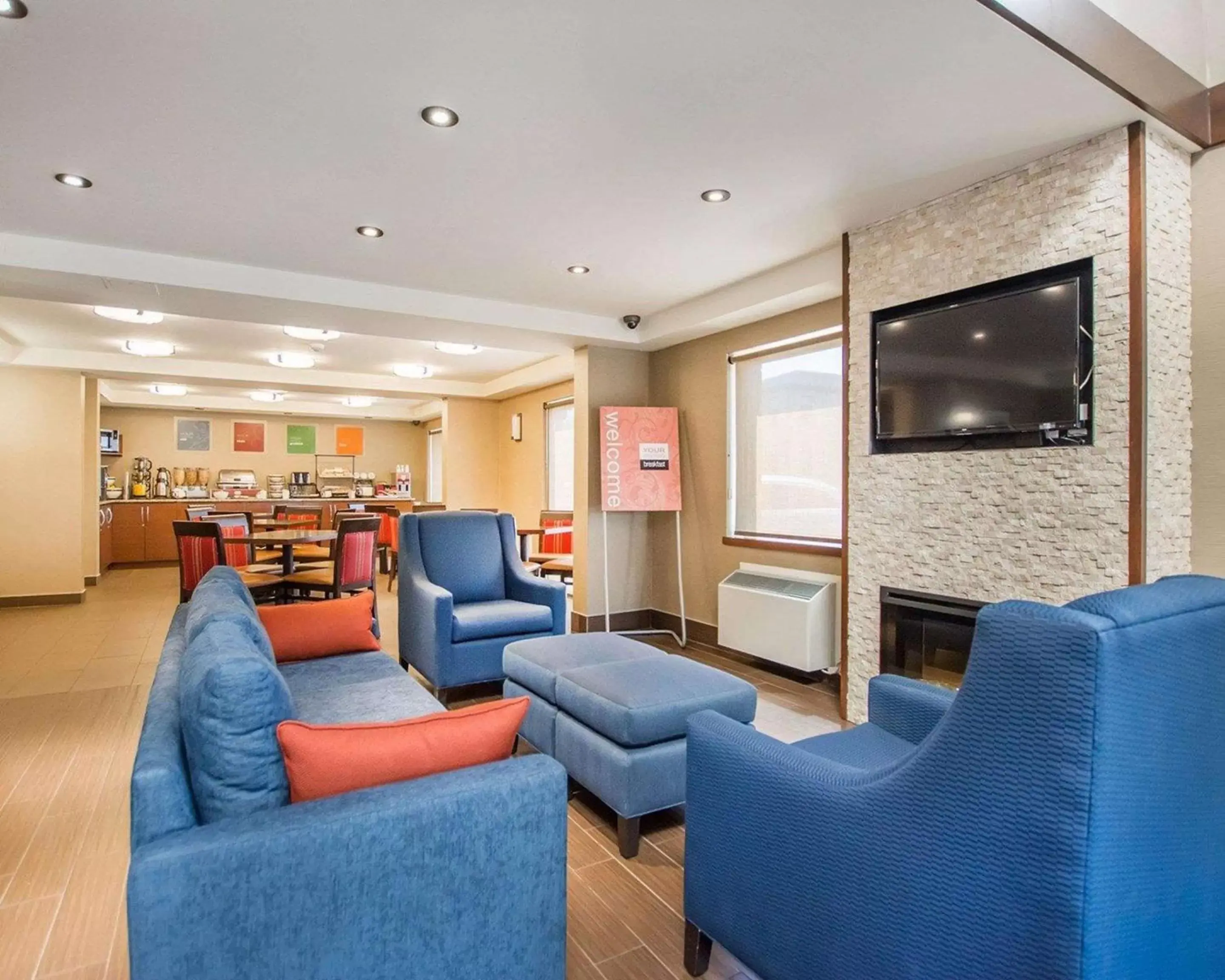 Lobby or reception, Lounge/Bar in Comfort Inn Bathurst