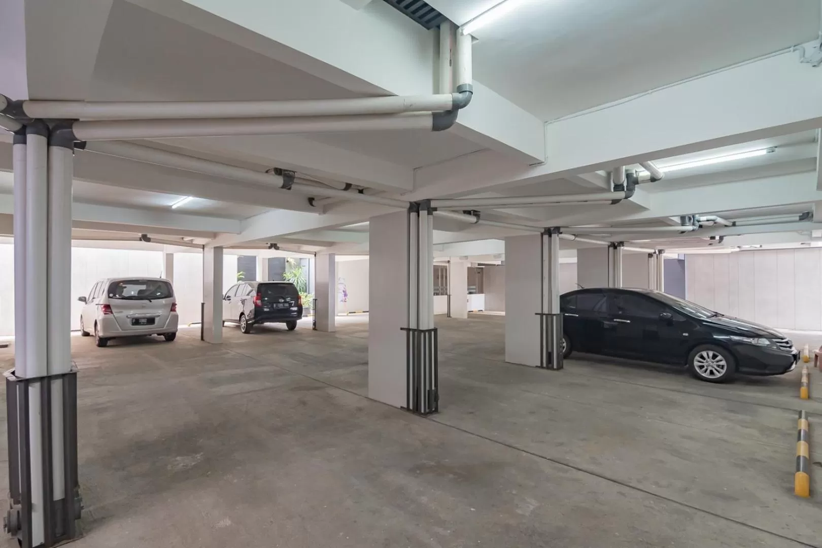 Lobby or reception in RedDoorz Plus @ Cirebon City Center