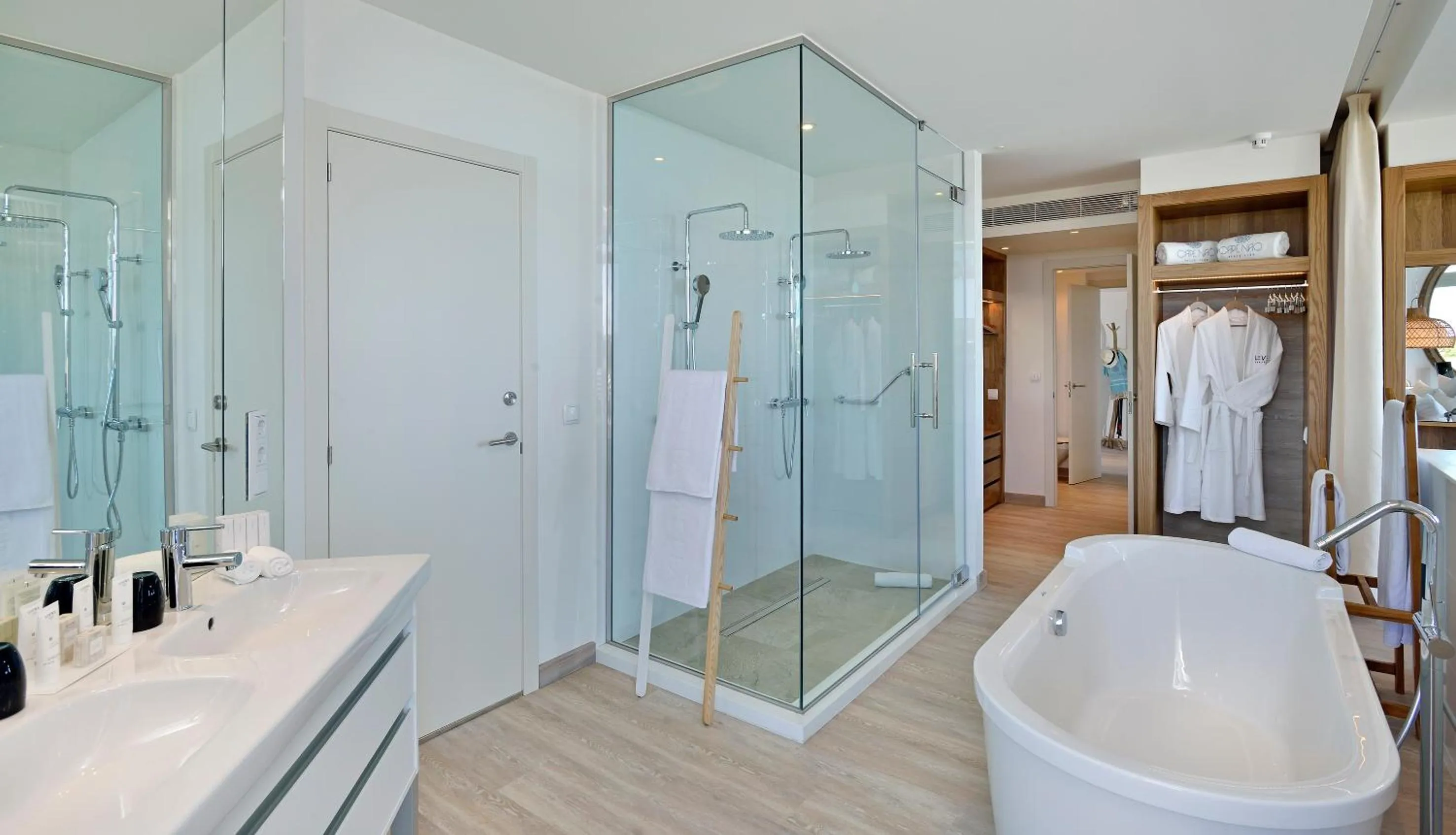 Bathroom in Meliá Cala Galdana