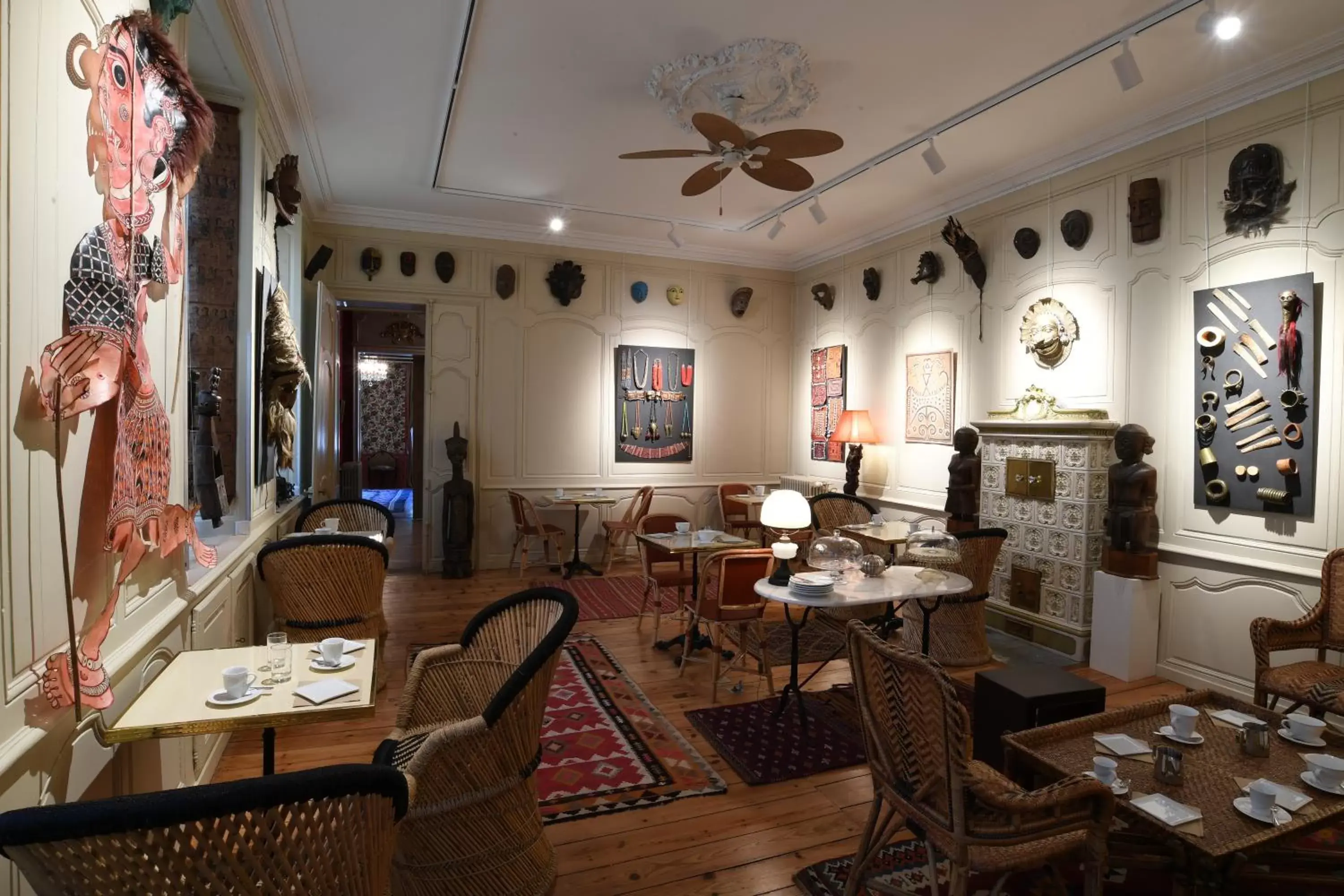 Living room, Restaurant/Places to Eat in La Résidence des Indes