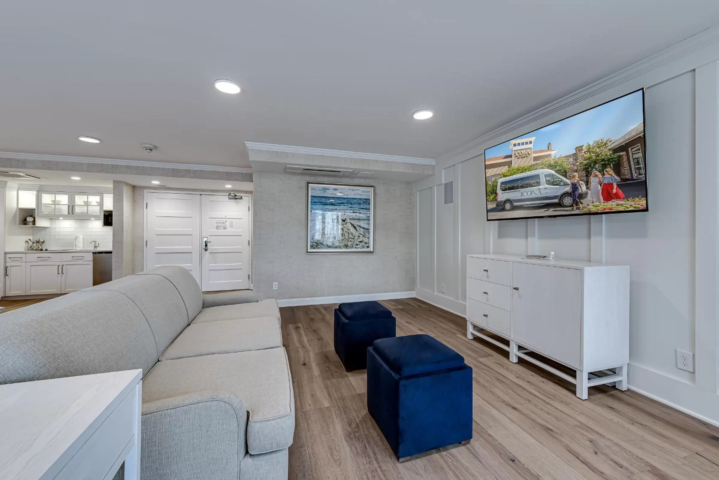 Seating area in ICONA Avalon