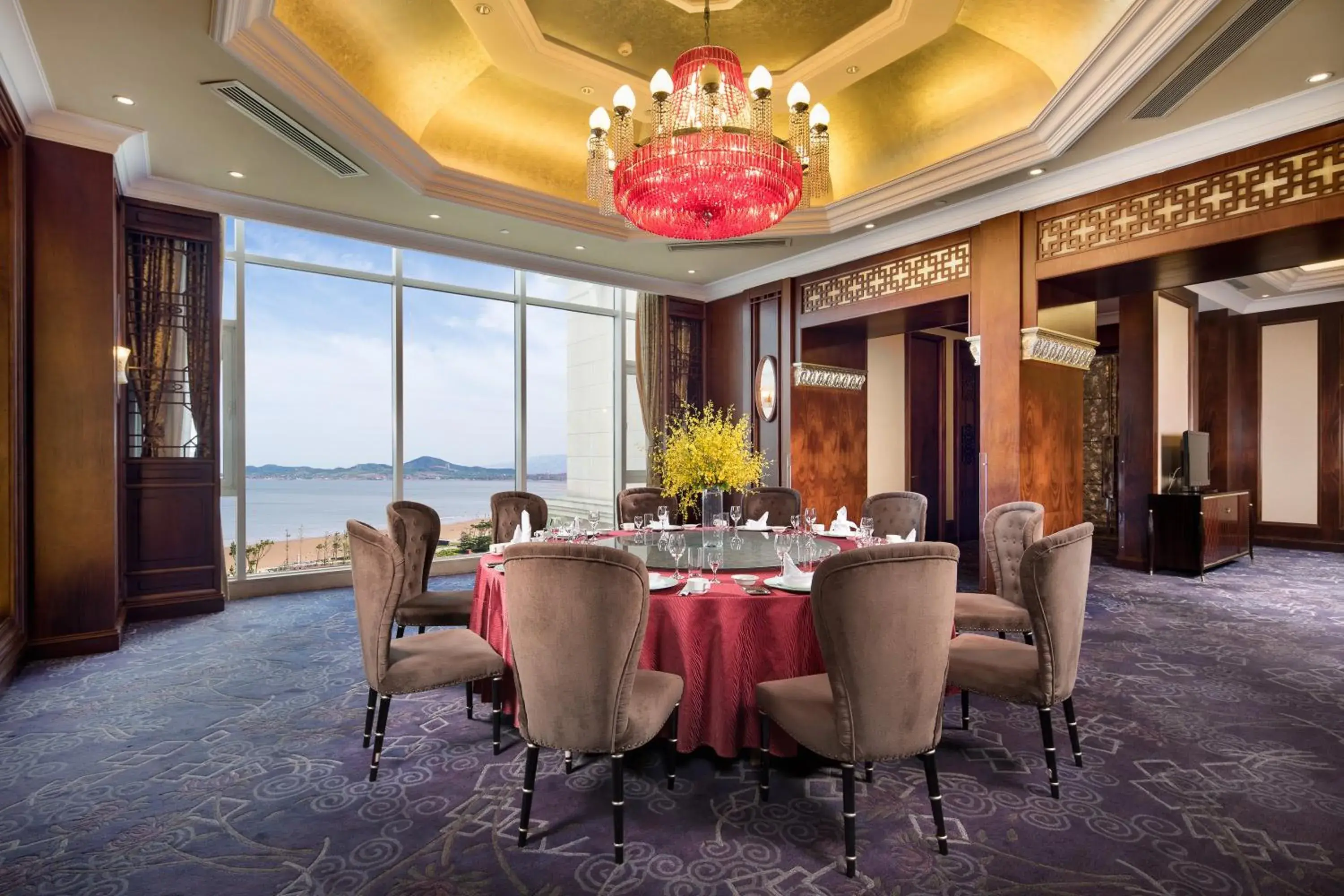 Restaurant/places to eat, Banquet Facilities in Crowne Plaza Ocean Spring Resort, an IHG Hotel