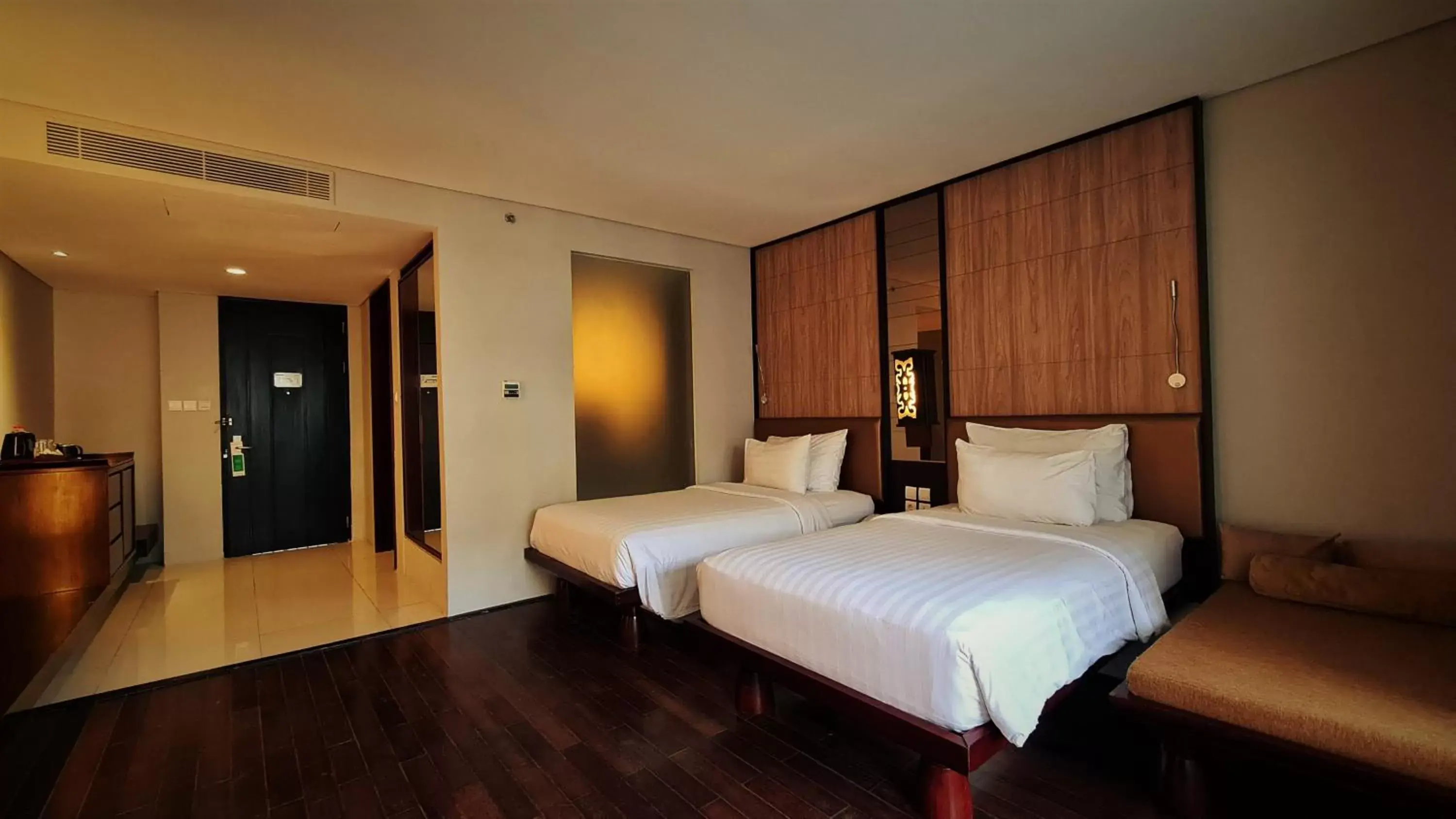 Photo of the whole room, Bed in Swiss-Belresort Watu Jimbar Photo of the whole room, Bed in Swiss-Belresort Watu Jimbar