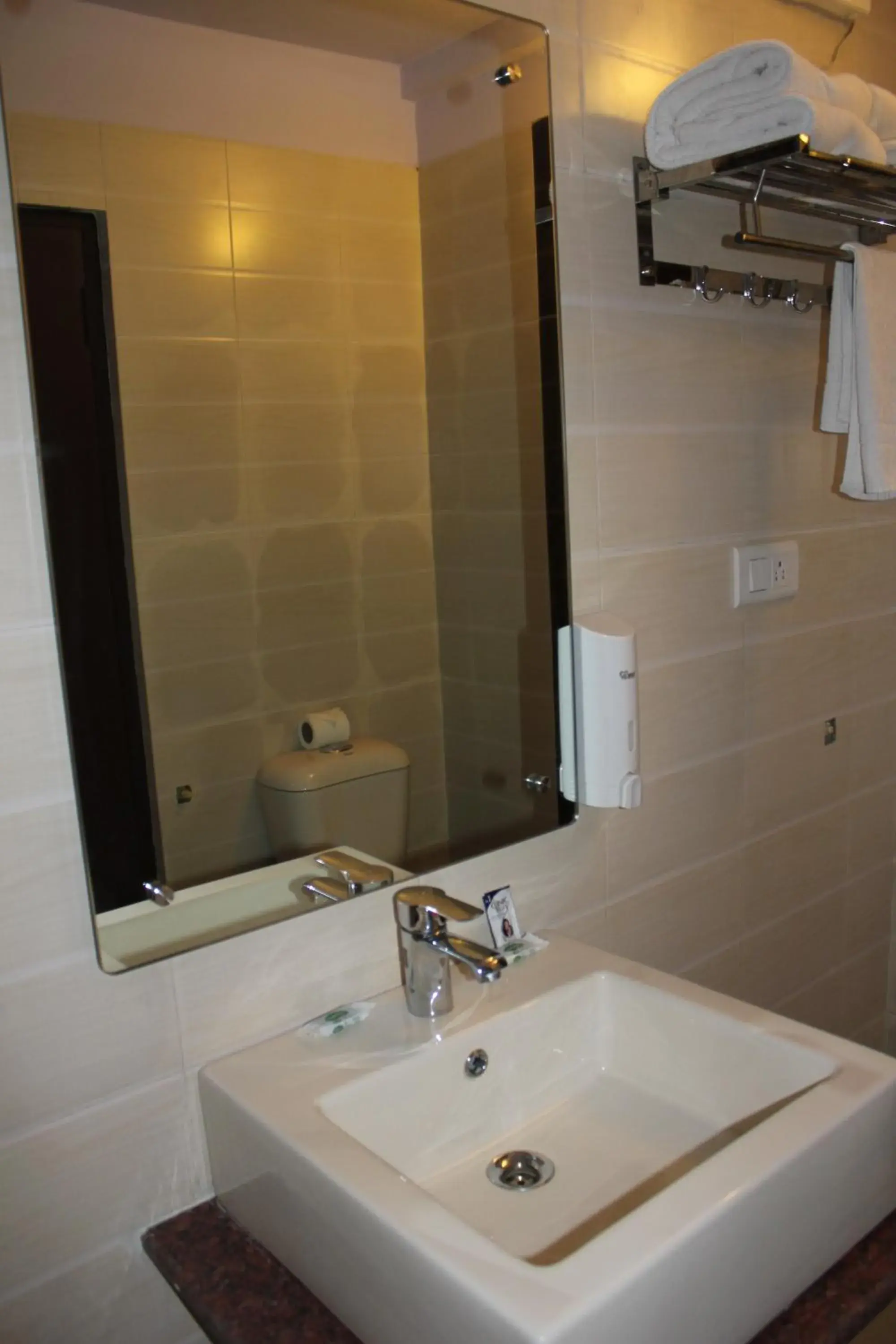 Bathroom in Hotel Savi Regency