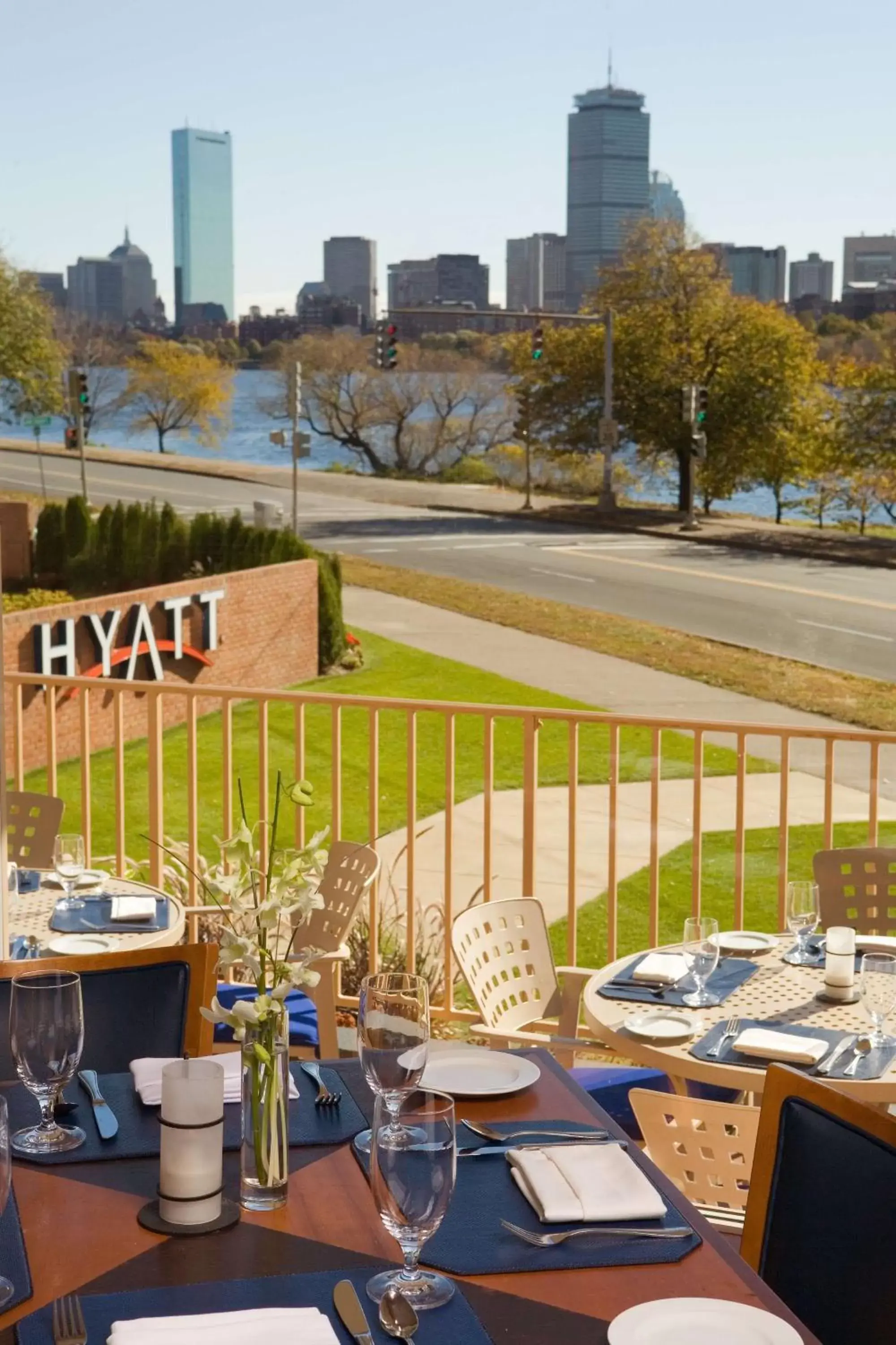 Restaurant/places to eat in Hyatt Regency Boston/Cambridge