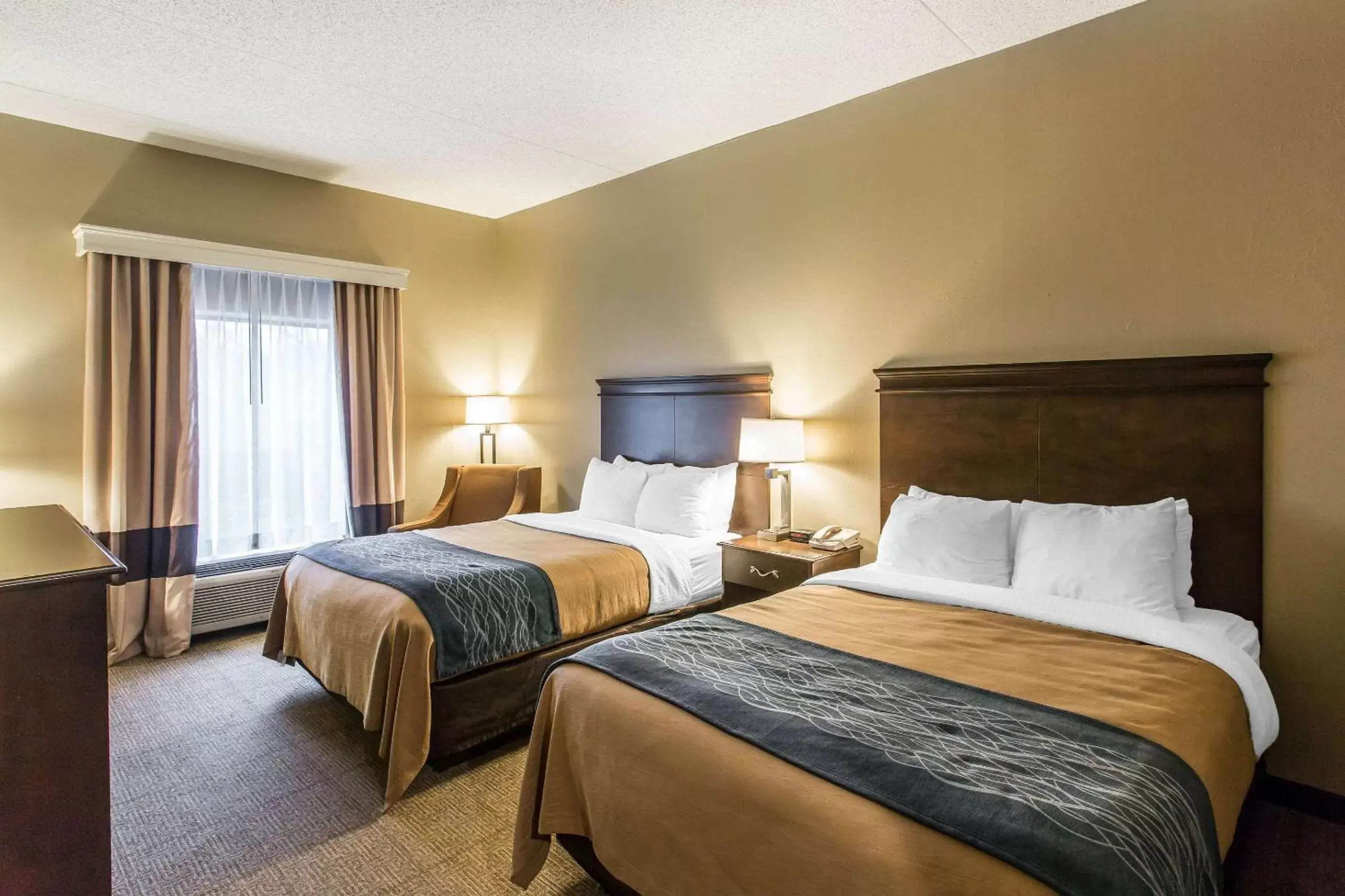 Bedroom, Bed in Comfort Inn & Suites Cookeville