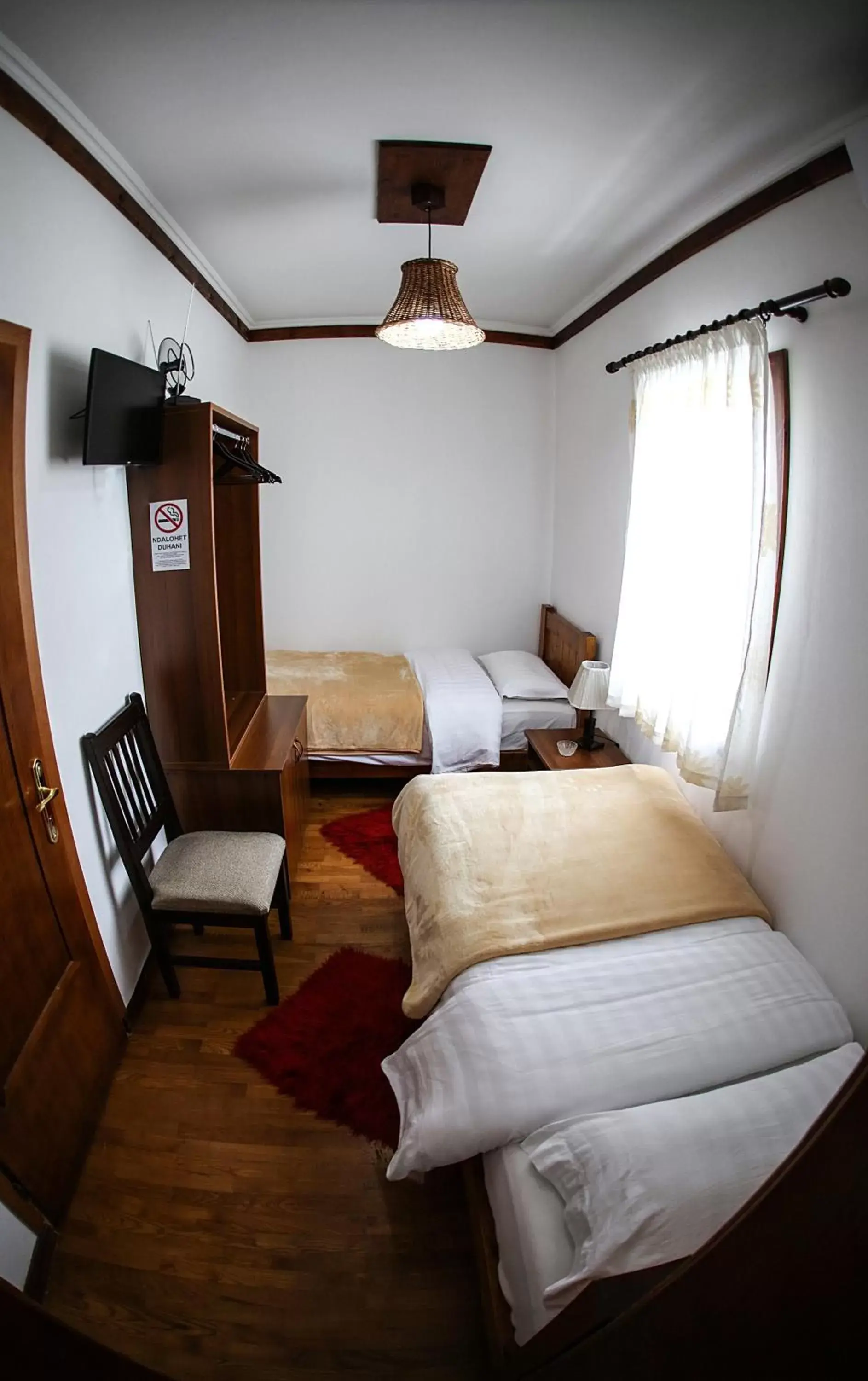 Economy Twin Room - single occupancy in Hotel Bujtina e Bardhe Economy Twin Room - single occupancy in Hotel Bujtina e Bardhe