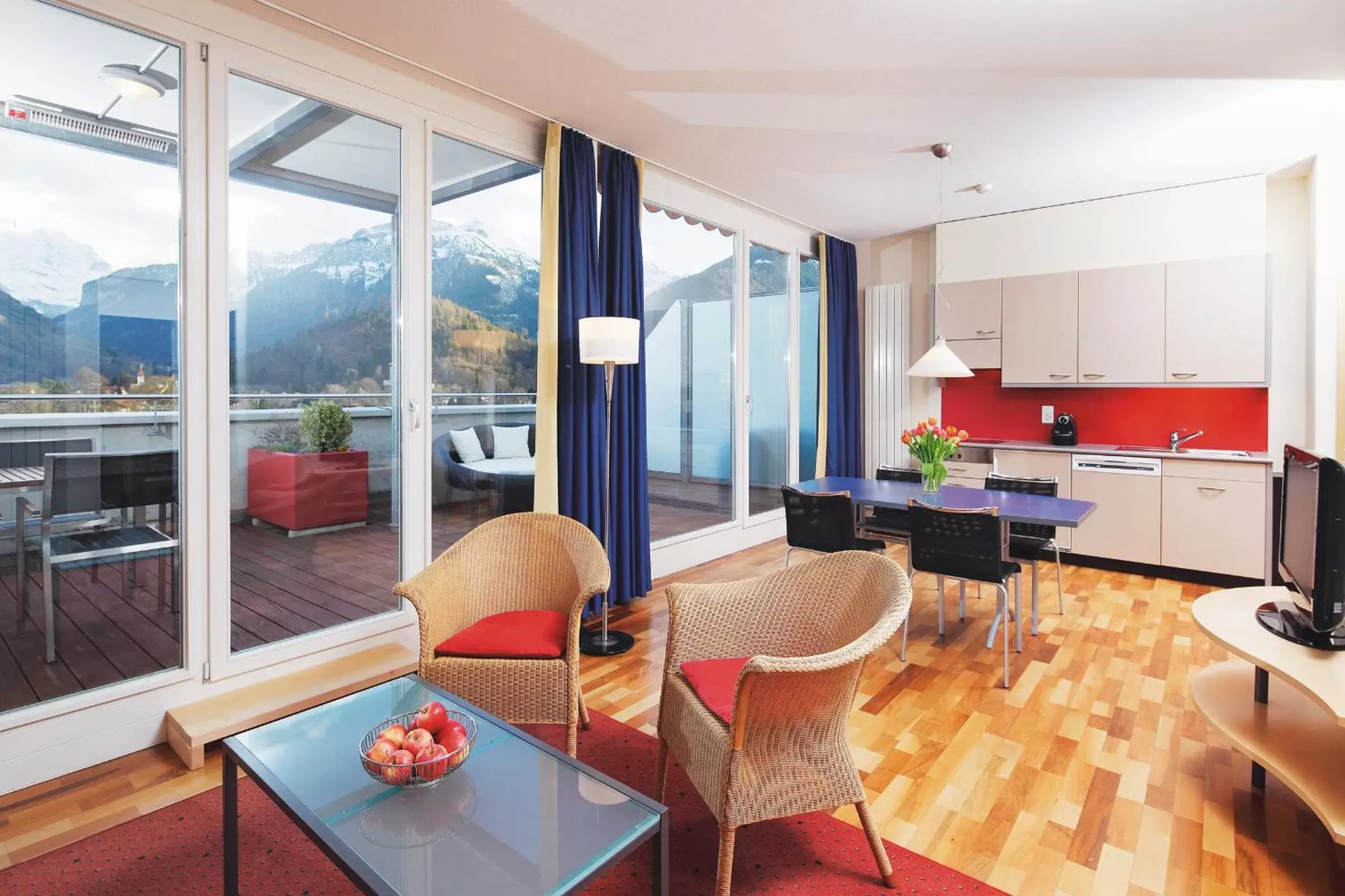 Living room, Dining Area in Hapimag Ferienwohnungen Interlaken