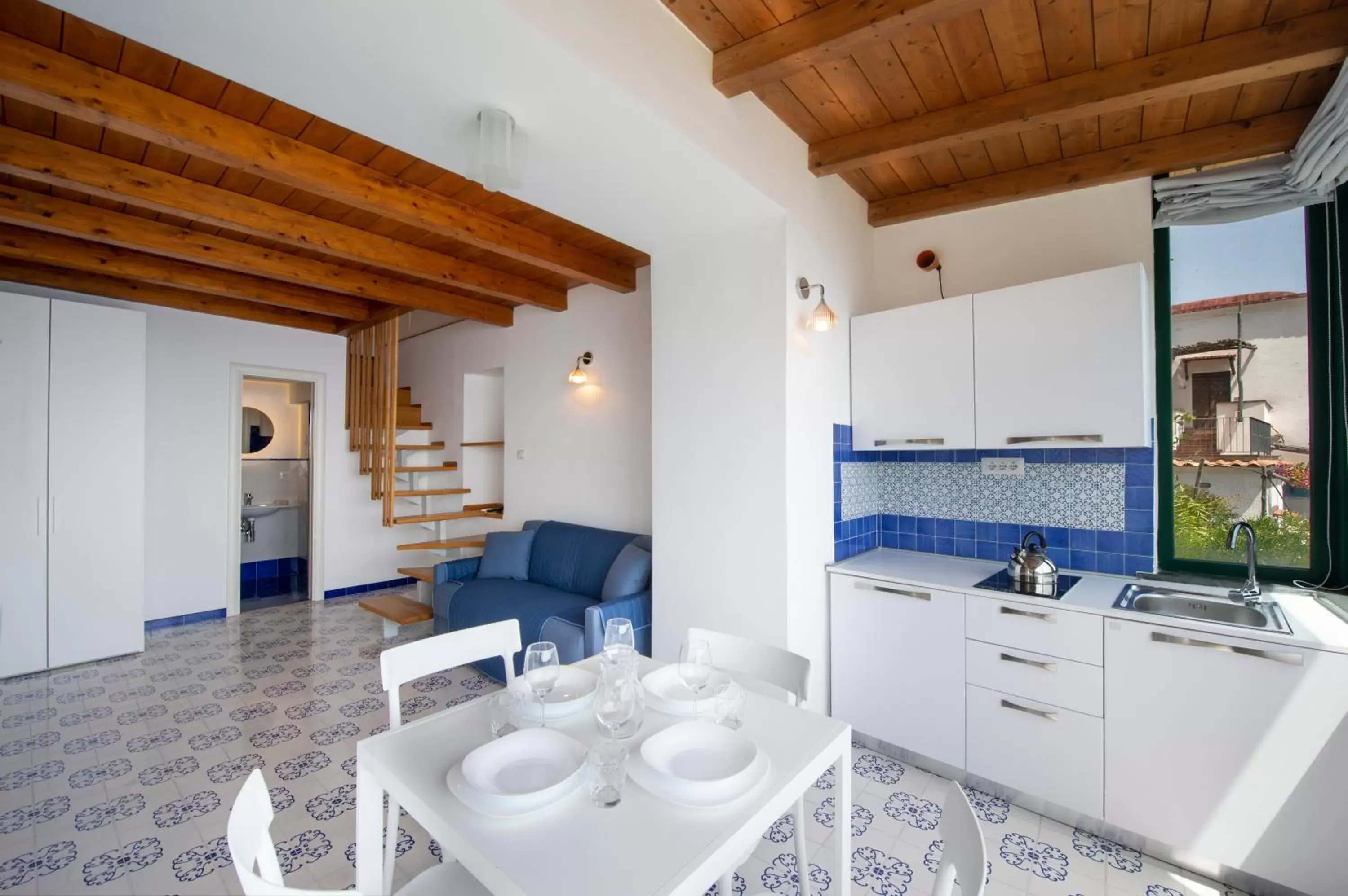 Living room, Kitchen/Kitchenette in Villa Foglia Amalfi