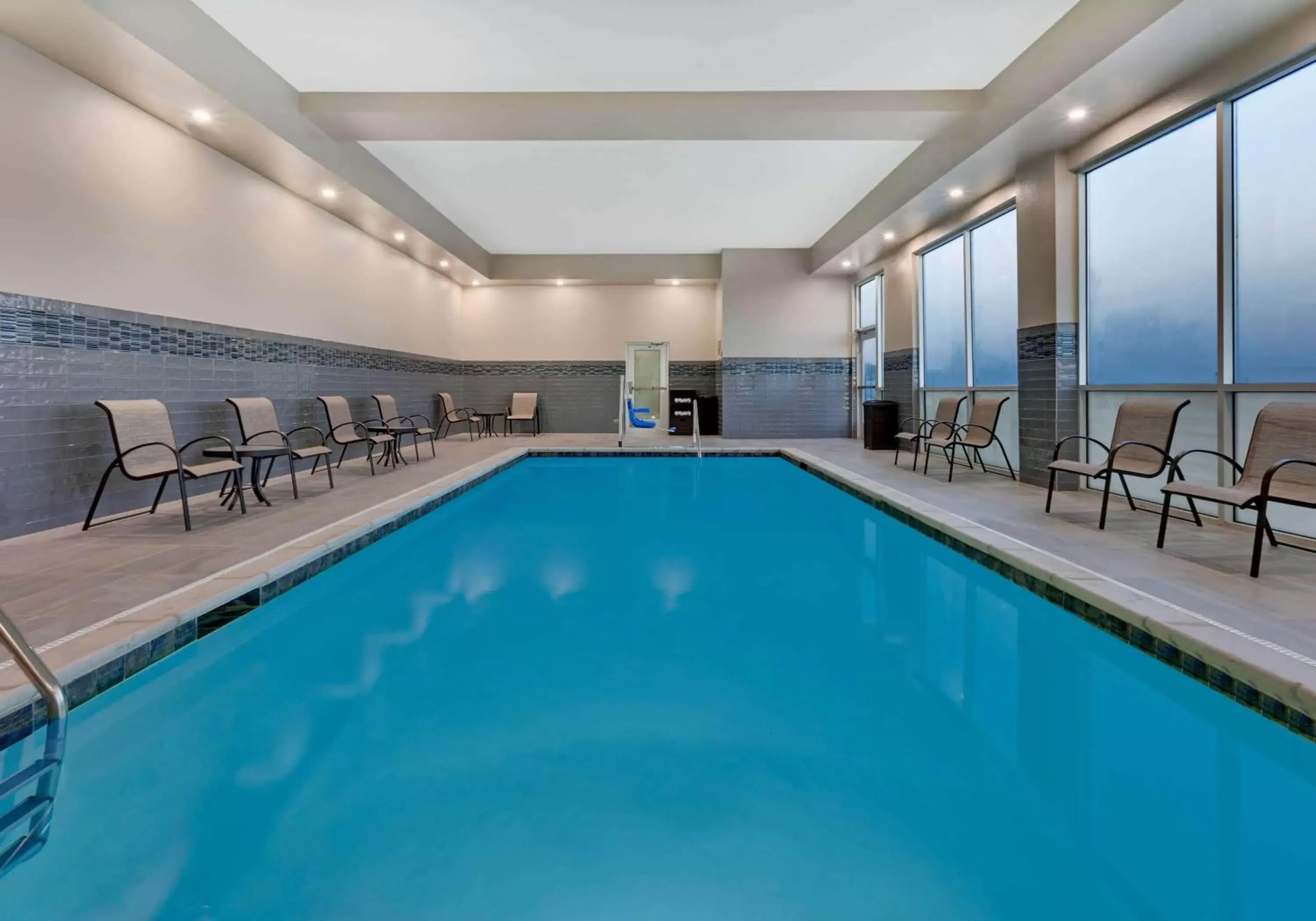 On site, Swimming Pool in La Quinta Inn & Suites by Wyndham Lewisville