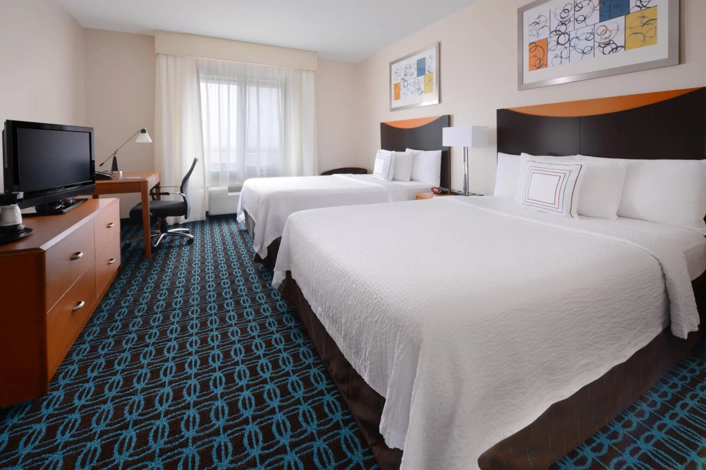 Bed in Fairfield Inn & Suites by Marriott Dallas Plano The Colony